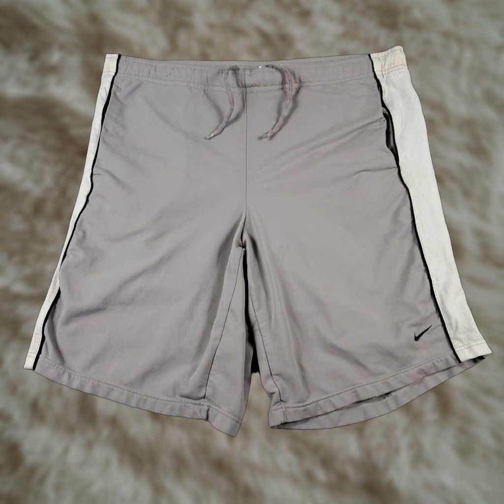 Nike VINTAGE Nike Shorts Mens XL Gray Active Athletic Running Jogging Gym Size US 36 / EU 52 - 1 Thumbnail