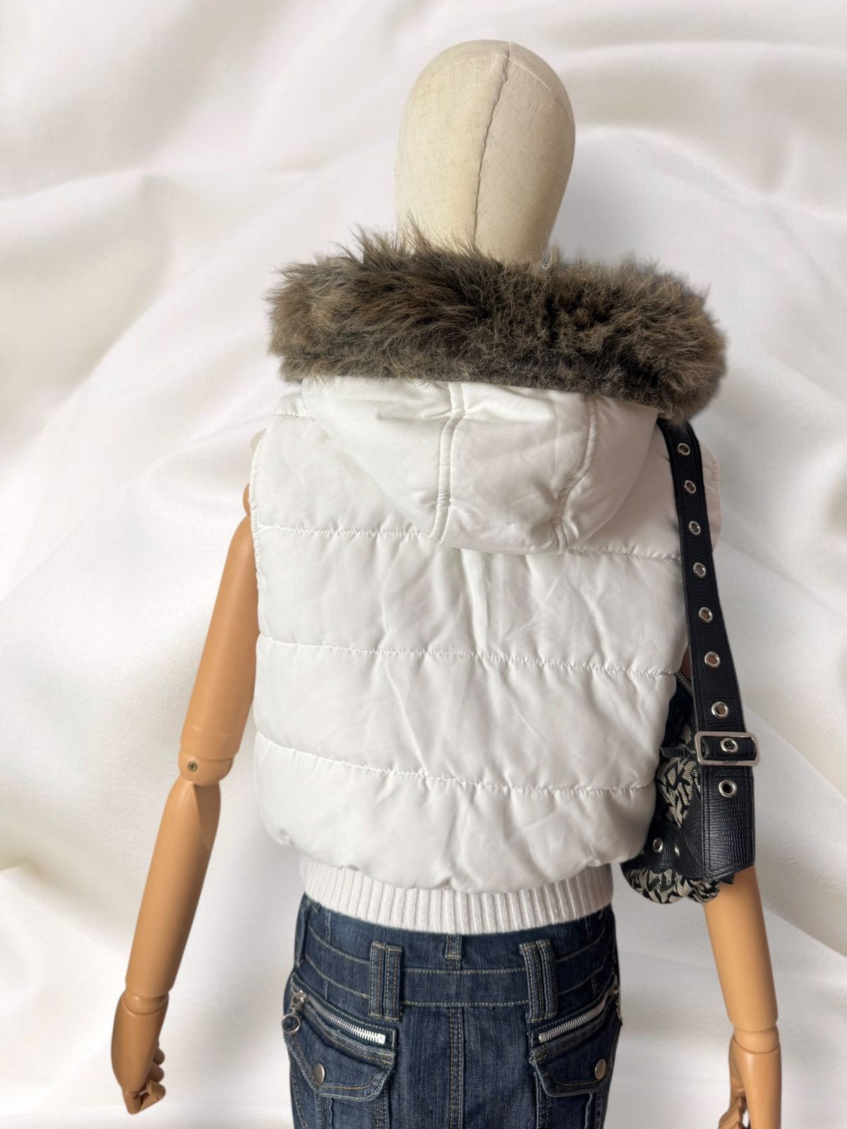 Beauty Beast Beauty Angel Y2K Vintage Faux Fur Hooded Vest Jacket Size M / US 6-8 / IT 42-44 - 6 Thumbnail