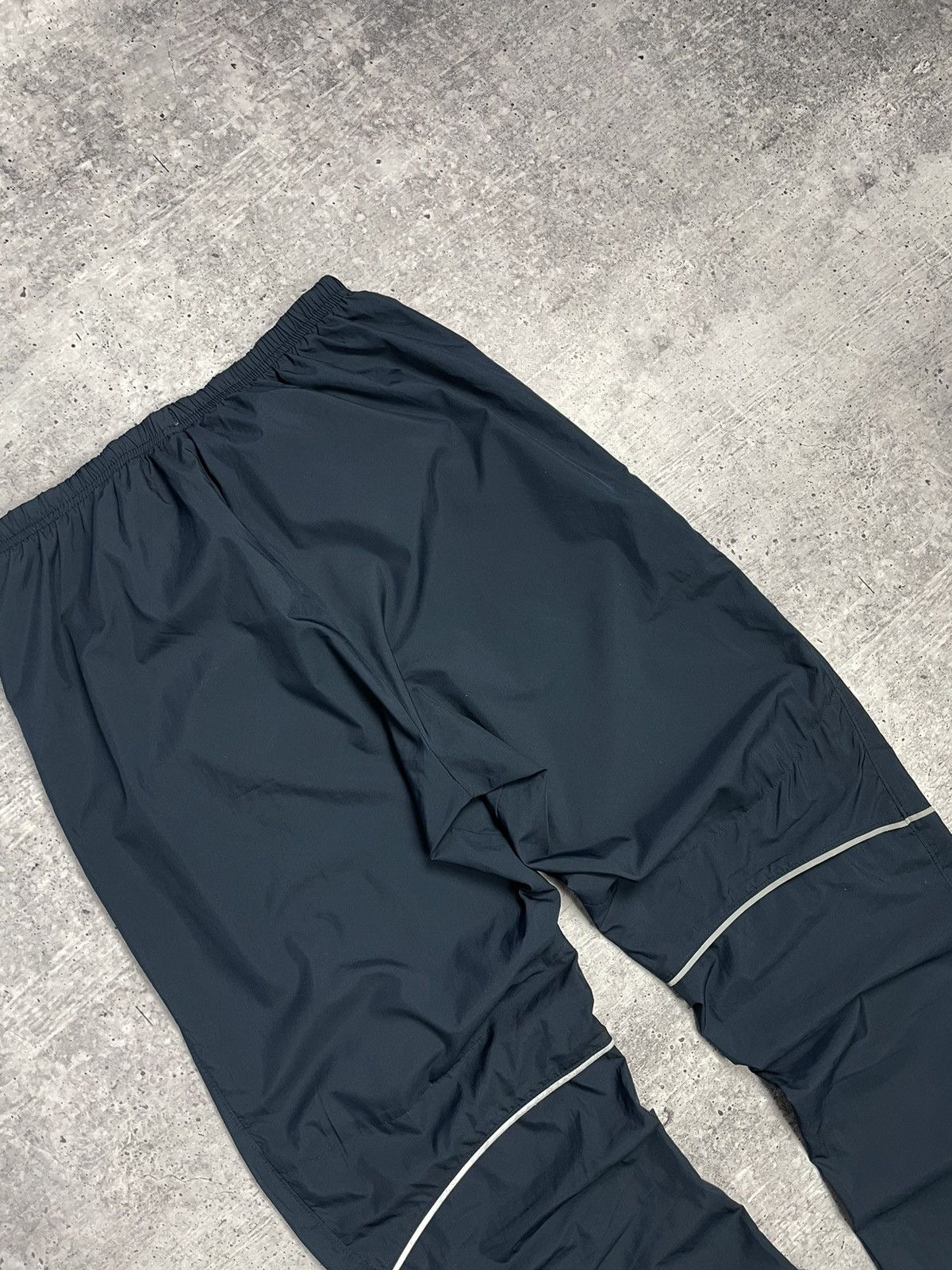 Nike × Vintage Vintage Nike Y2K Style Blue Drill Nylon Reflective Pants Size US 34 / EU 50 - 16 Thumbnail