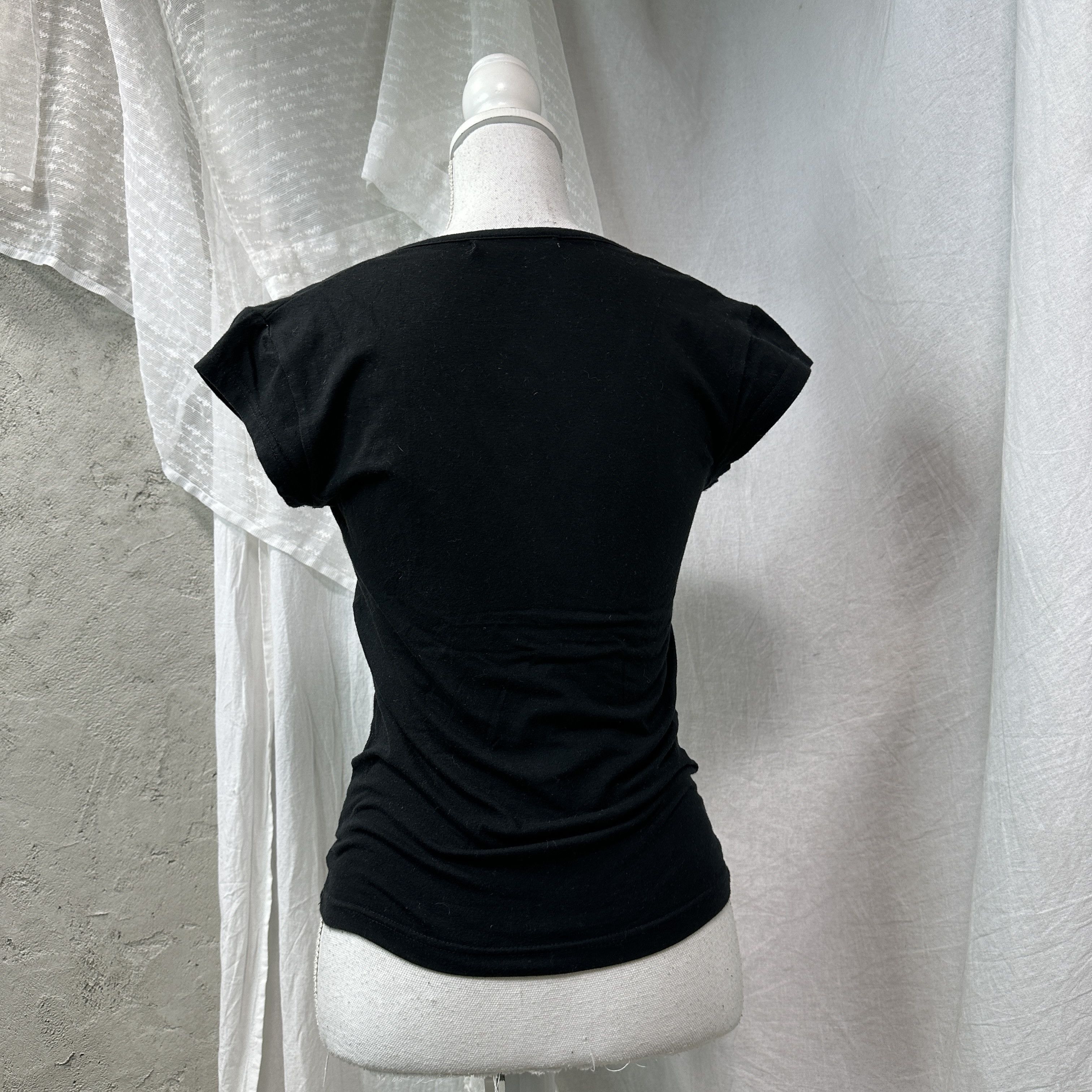 Vintage Vintage Avant Garde Grunge Opium Fitted T-shirt 00s Size L / US 10 / IT 46 - 5 Thumbnail