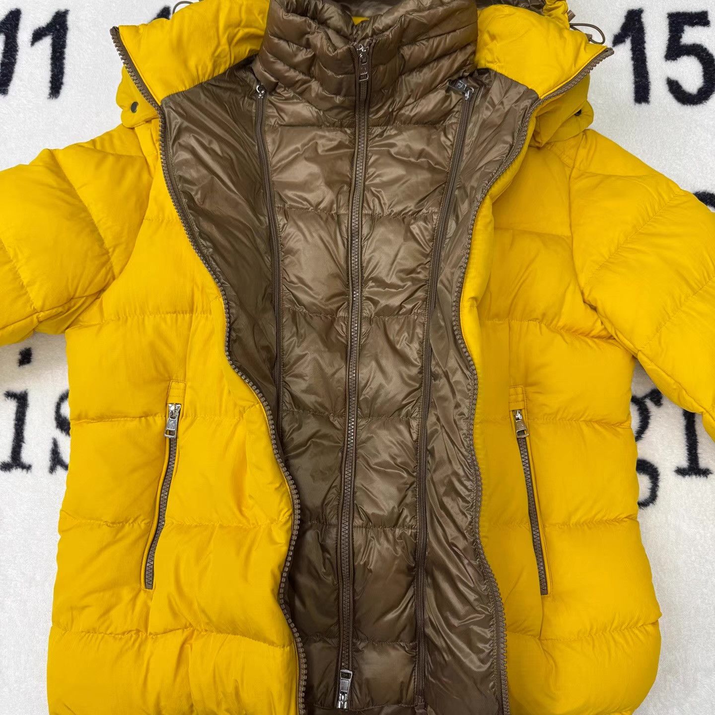 Moncler Moncler Yellow Down Jacket Q10 Size US L / EU 52-54 / 3 - 4 Thumbnail