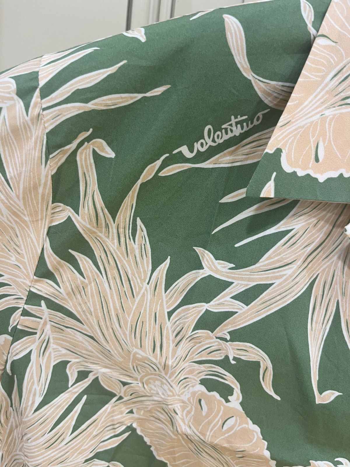 Valentino Pineapple print bowling shirt size 46 Size US S / EU 44-46 / 1 - 13 Thumbnail