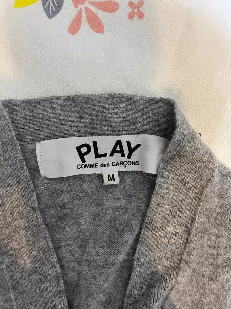 Other CDG 100% Wool Heart Cardigan . Size US M / EU 48-50 / 2 - 2 Thumbnail