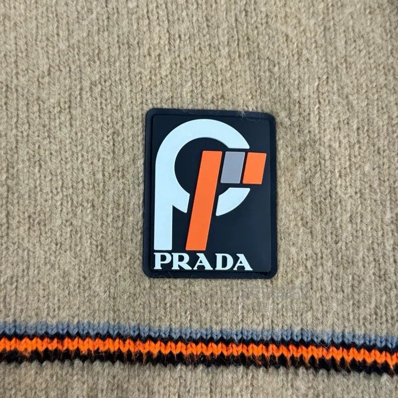 Prada Prada Camel-coloured hard rubber logo sheep wool sweater Size XS / US 0-2 / IT 36-38 - 8 Thumbnail