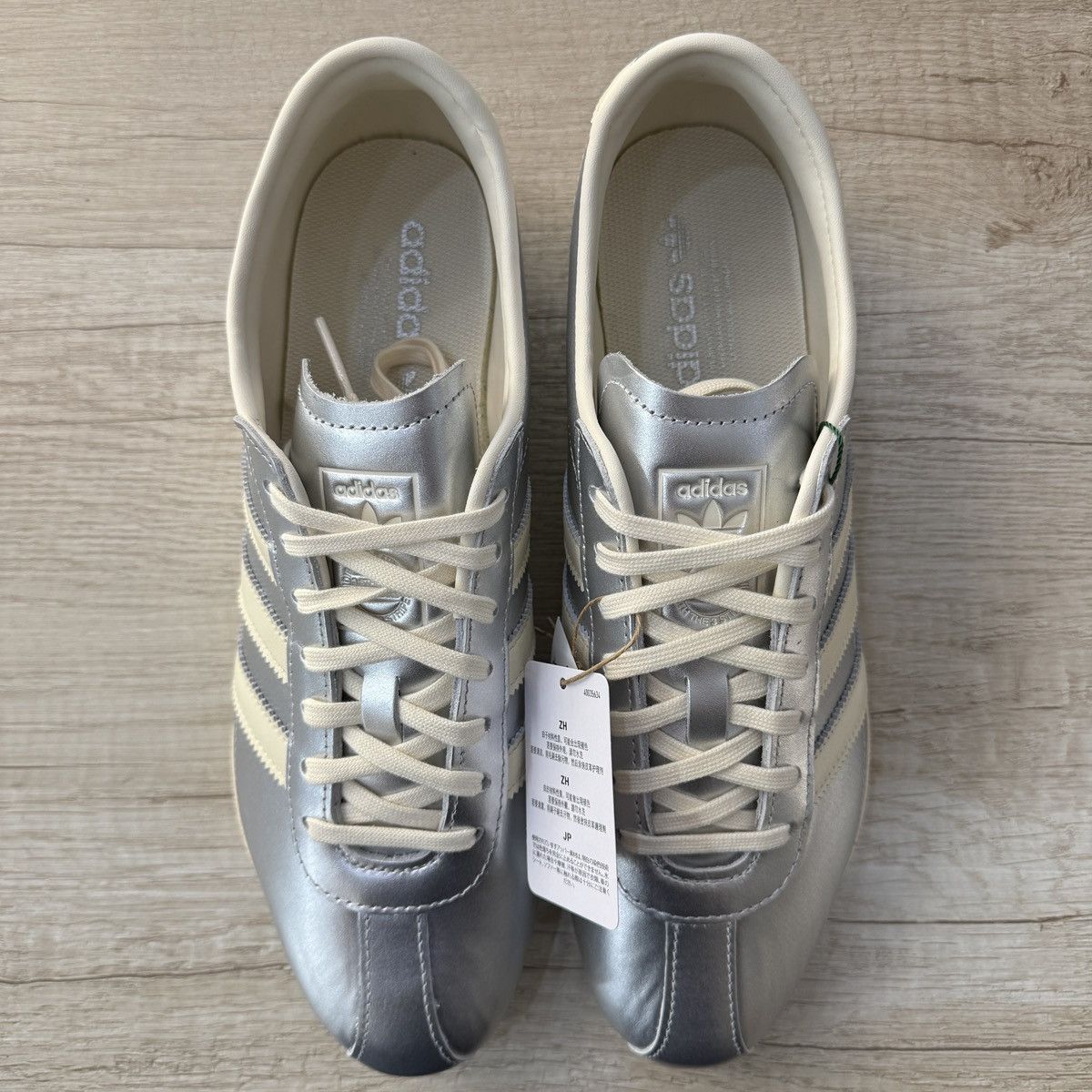 Other Adidas Tokyo Silver Metallic Cream White Size US 11 / EU 44 - 2 Thumbnail