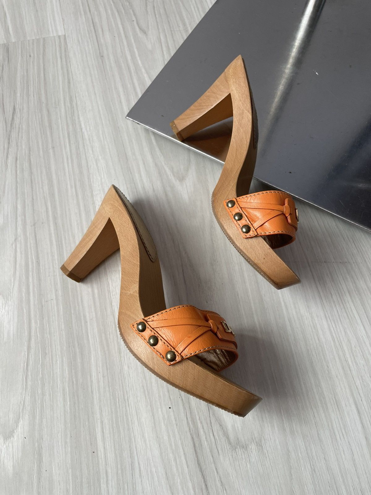 Dolce & Gabbana Dolce Gabbana mules Size US 6.5 / IT 36.5 - 12 Thumbnail