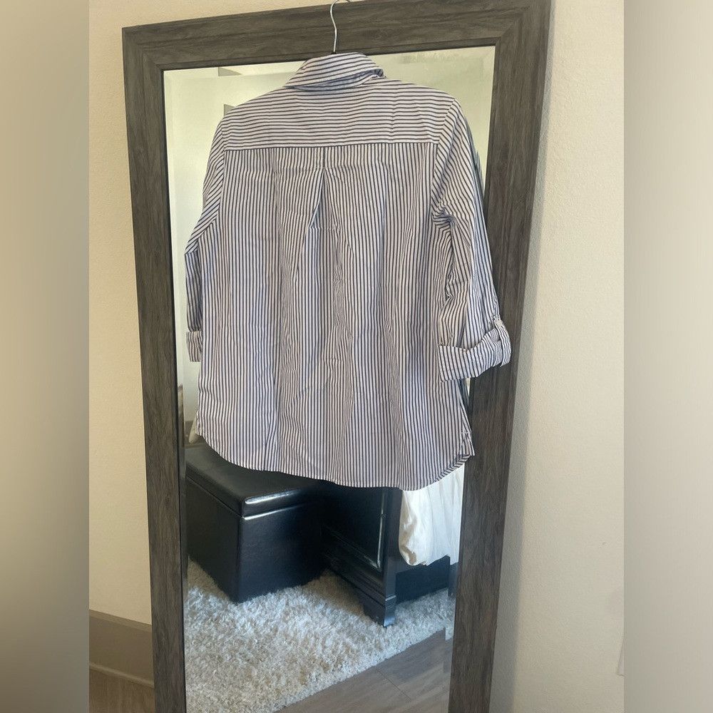 Tommy Hilfiger Tommy Hilfiger blue and white stripped button down blouse Size L / US 10 / IT 46 - 3 Thumbnail