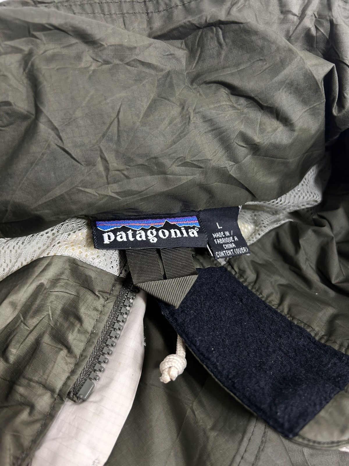 Patagonia × Vintage PATAGONIA RAIN JACKET VINTAGE SP2001 GREEN OLIVE Size US L / EU 52-54 / 3 - 9 Thumbnail