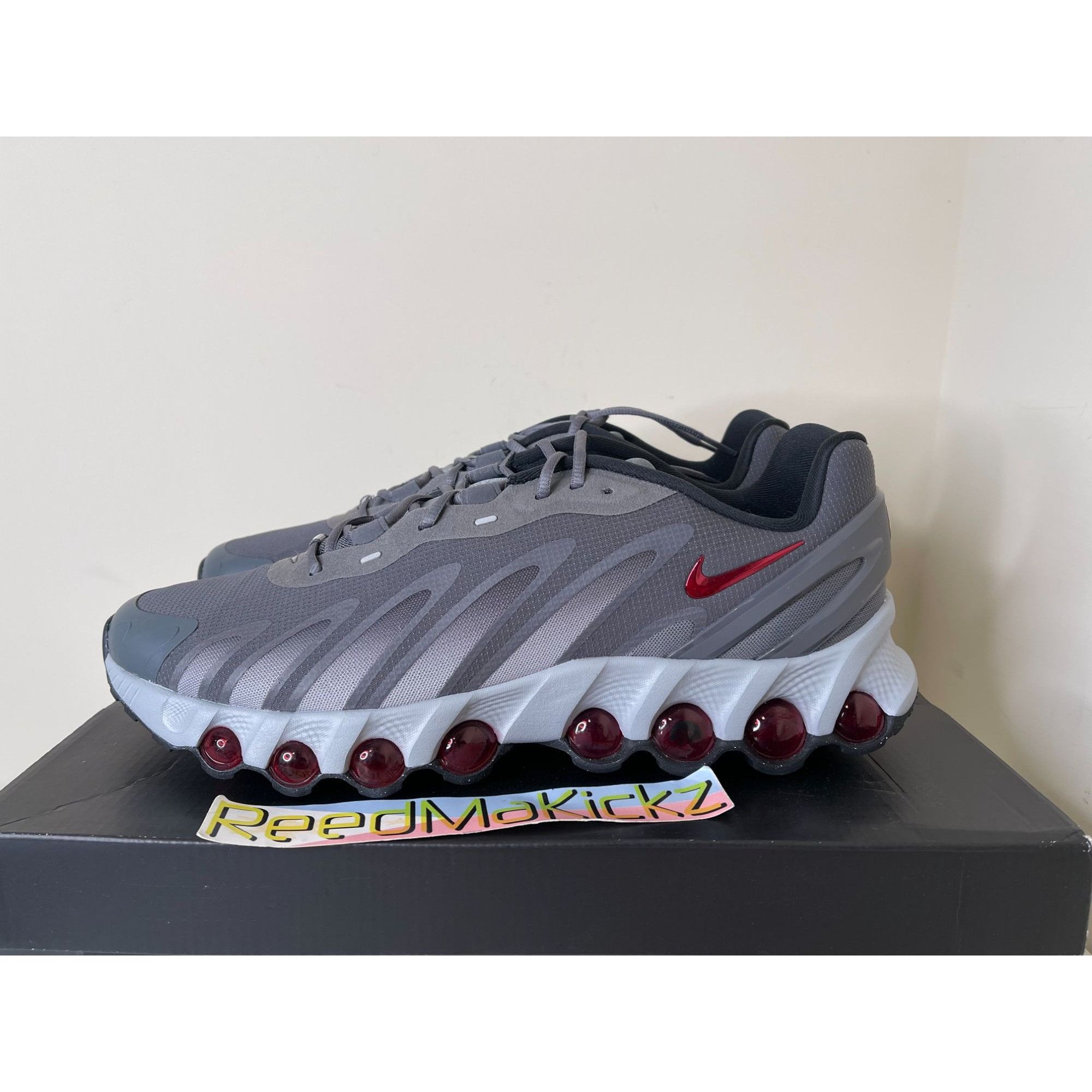 Nike Nike Air Max DN8 Iron Grey Bright Crimson Mens 11.5us Size US 11.5 / EU 44-45 - 1 Thumbnail