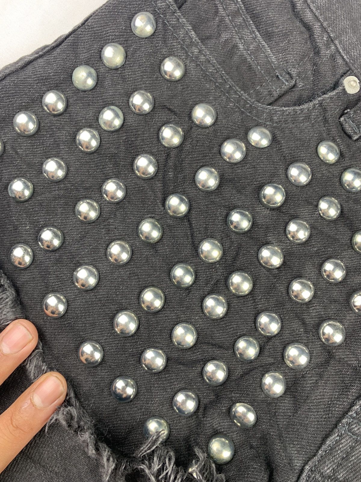 Japanese Brand jouetie Japan Black Studded Rough Mini Jeans Shorts Size 28" / US 6 / IT 42 - 4 Thumbnail