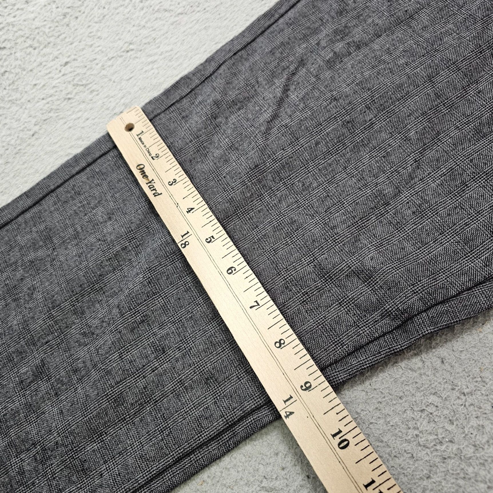 Kenneth Cole KENNETH COLE REACTION Pants Mens 30x32 Gray Plaid Dress Slacks Flat Front Dress Pants Mens New Size US 30 / EU 46 - 7 Thumbnail