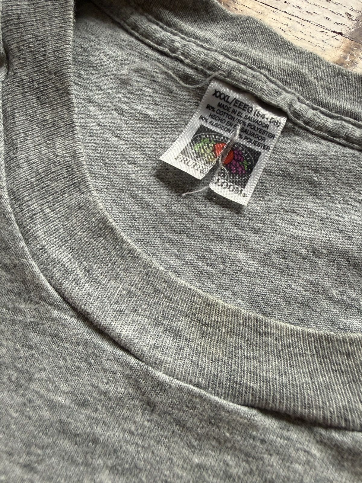 Vintage Vintage Fruit of the Loom Blank Gray Selvedge Pocket Tee Size US XXL / EU 58 / 5 - 4 Thumbnail