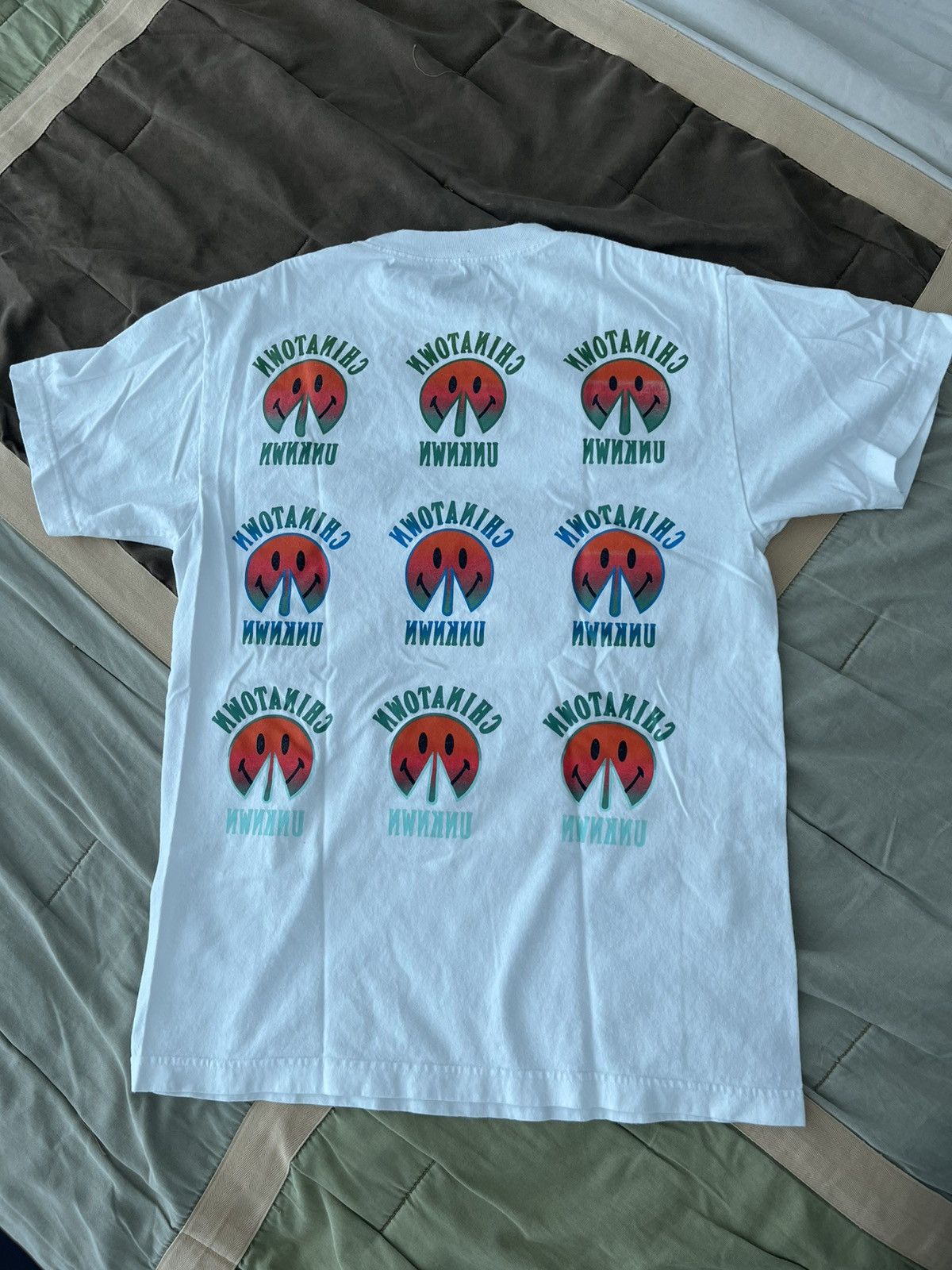 Other CHINATOWN MARKET UNKNWN TEE Size US M / EU 48-50 / 2 - 3 Thumbnail