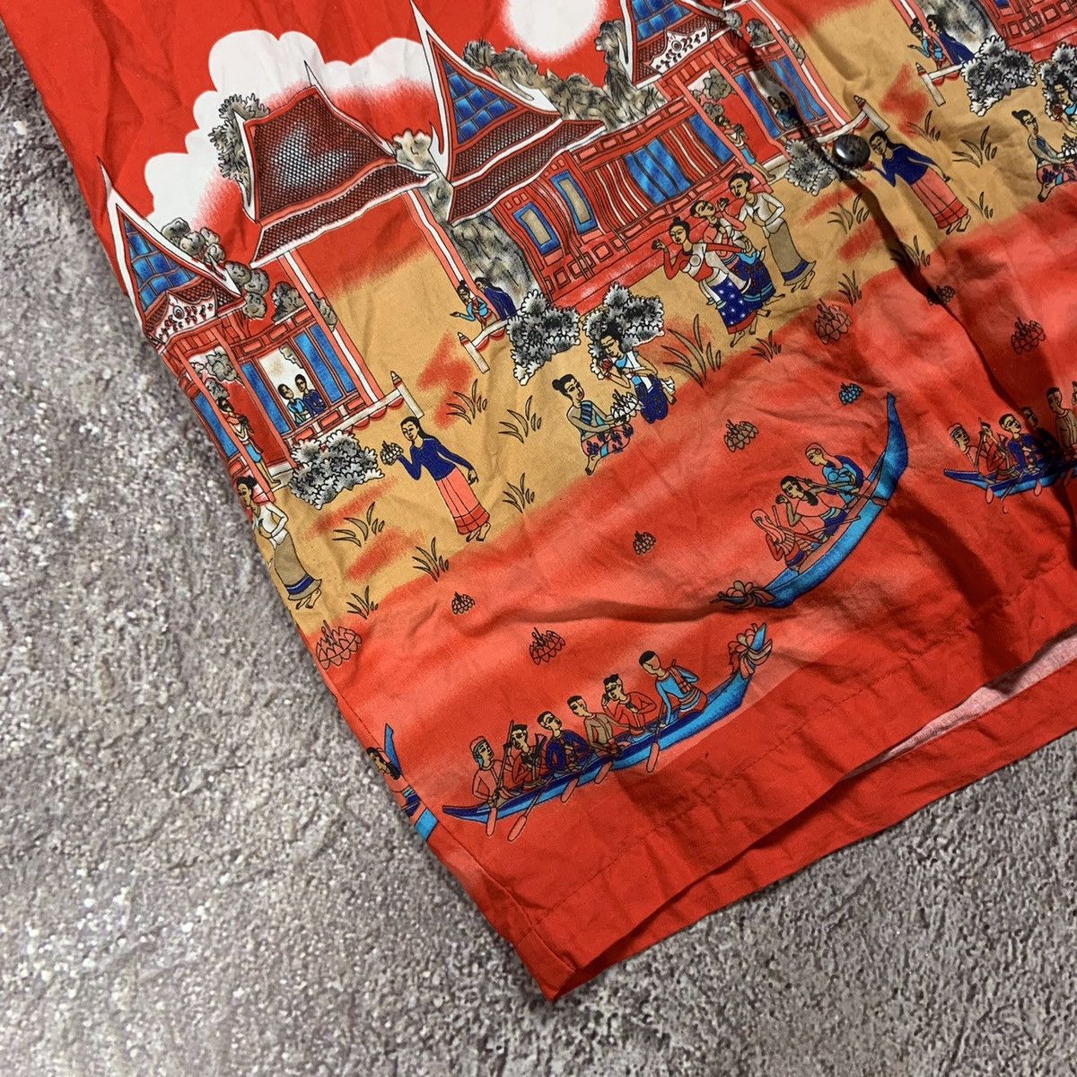 Vintage Vintage Y2K All Over Print Graphic Tee Streetwear Japan S Size US S / EU 44-46 / 1 - 2 Thumbnail