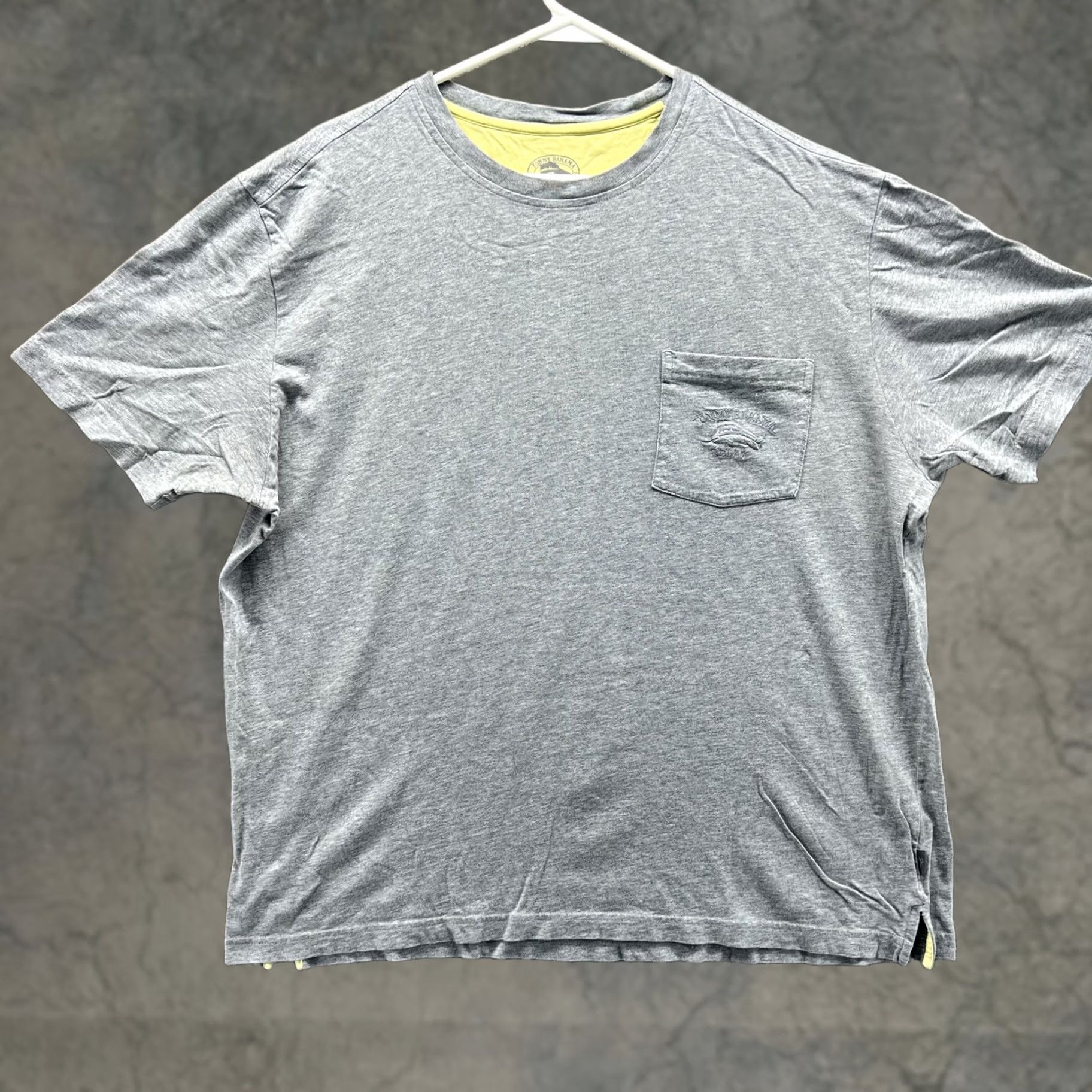 Tommy Bahama VINTAGE Tommy Bahama Shirt Mens Large Gray Pima Cotton Pocket Tee Cerveza Pacifico Size US L / EU 52-54 / 3 - 1 Thumbnail