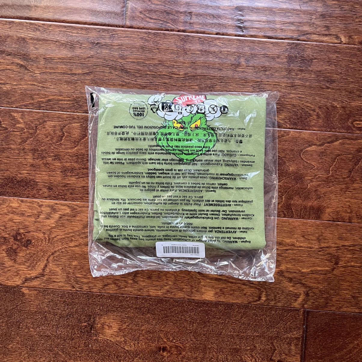 Supreme Supreme Grinch Tee Green Size US XL / EU 56 / 4 - 1 Thumbnail