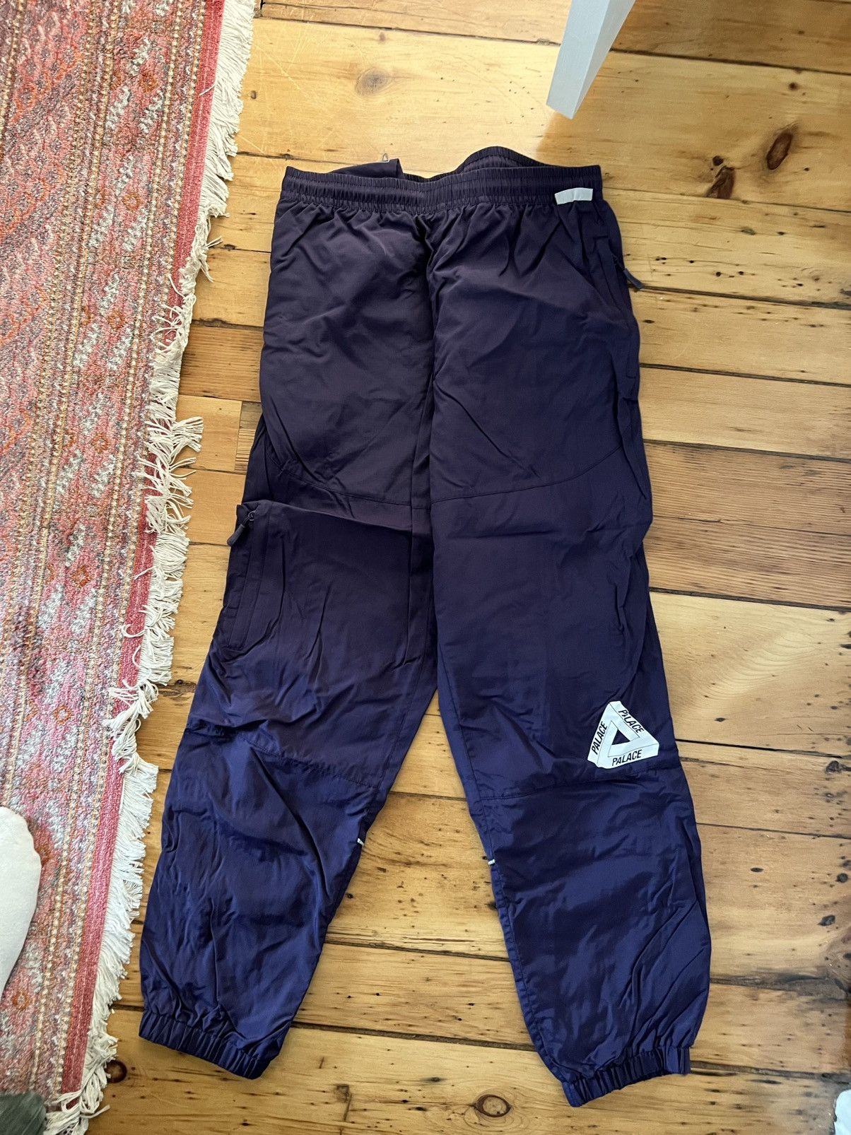palace ナイロン ジップ トラックパンツ 210.jpg