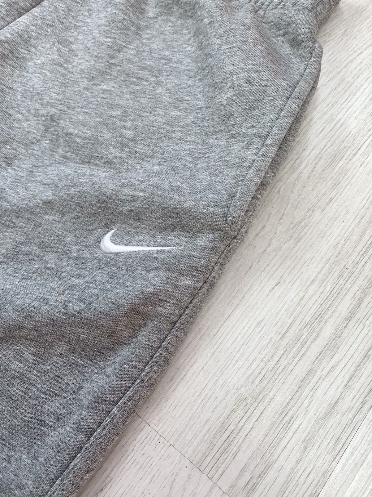 Vintage Nike Vintage Y2K Embroidered Swoosh Pants Mens Grey Size S-M Size US 31 - 5 Thumbnail