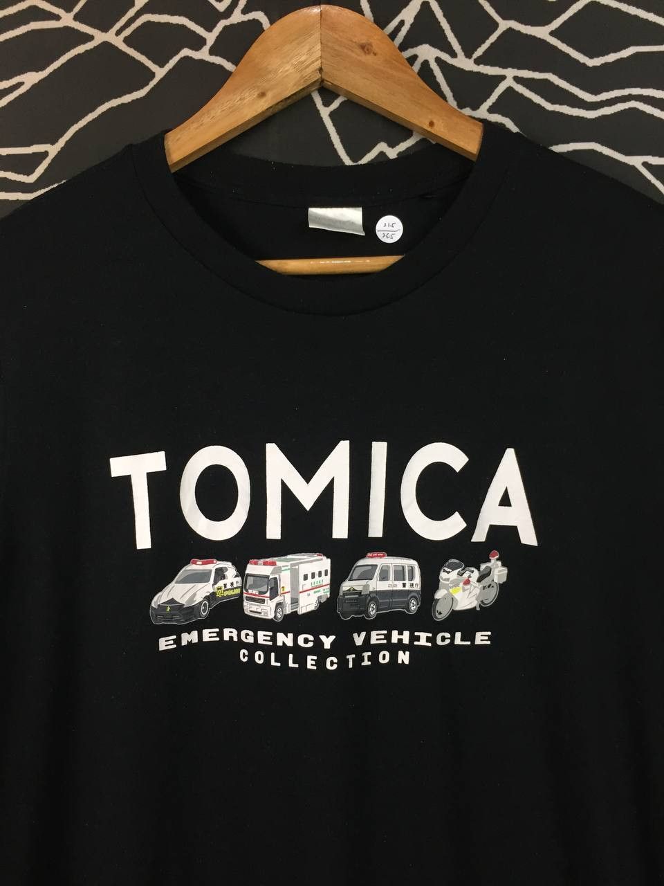 Japanese Brand IGNIO Japan Brand Tomica Emergency Vehicle Collection Tee Size US L / EU 52-54 / 3 - 3 Thumbnail