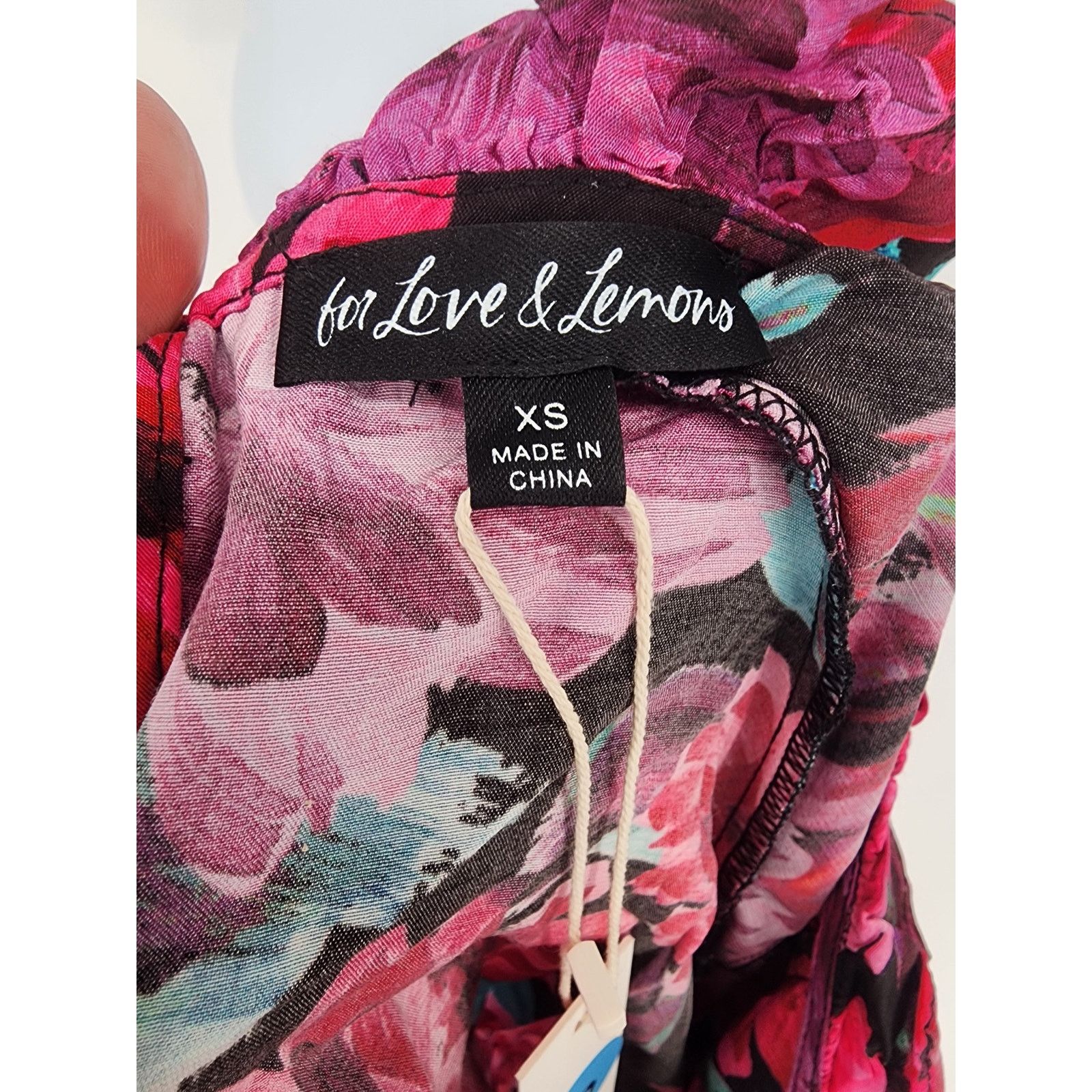 For Love & Lemons For Love & Lemons Floral Ruffle "Scarlett" Crop Top Size XS Size XS / US 0-2 / IT 36-38 - 9 Thumbnail