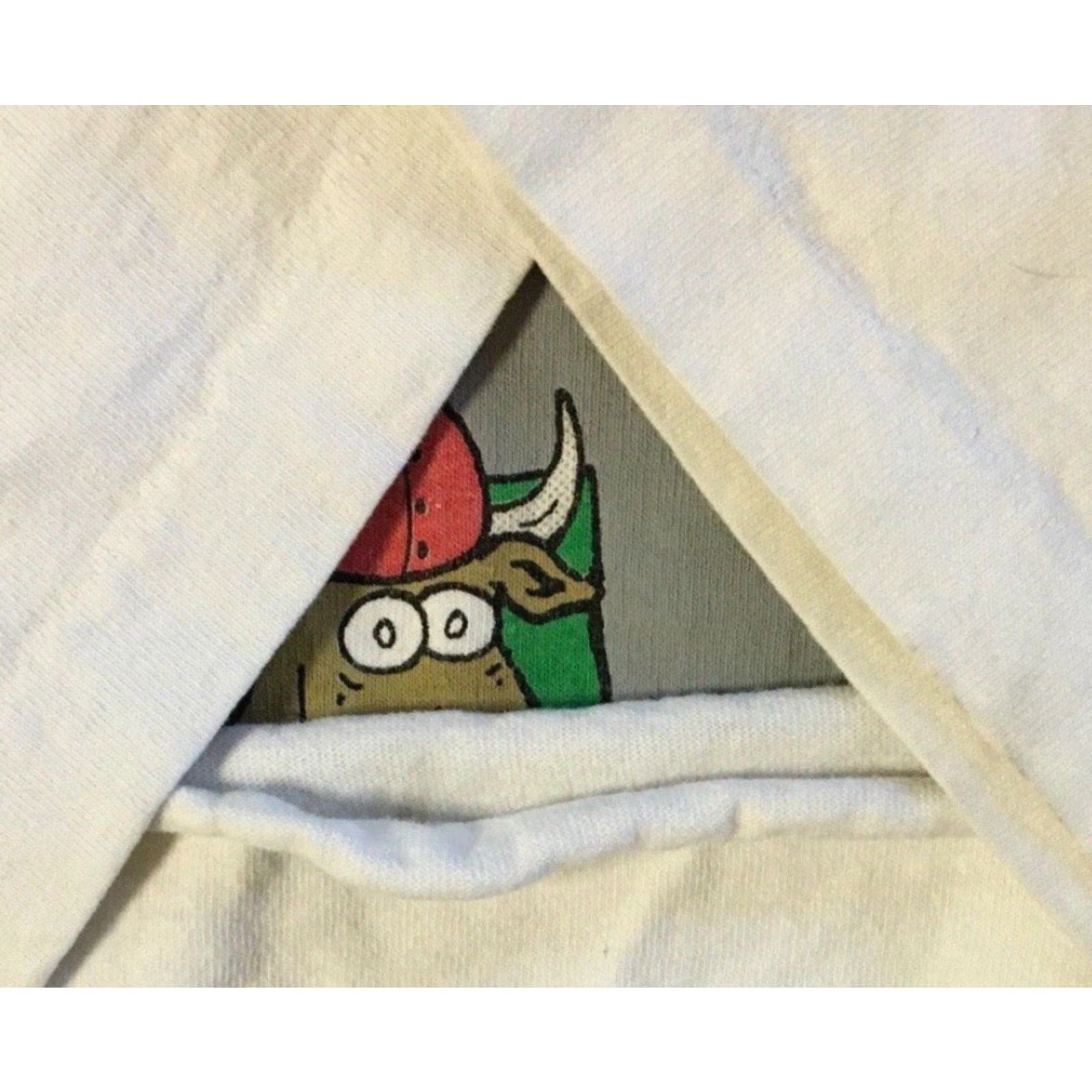 Vintage Vtg 90s Dark Secret To Chicken Fried Steak Faded Crop Shirt L Funny Joke Grunge Shirt Womens L White Distressed 80s Grunge Humor USA California Surf Size L / US 10 / IT 46 - 3 Thumbnail