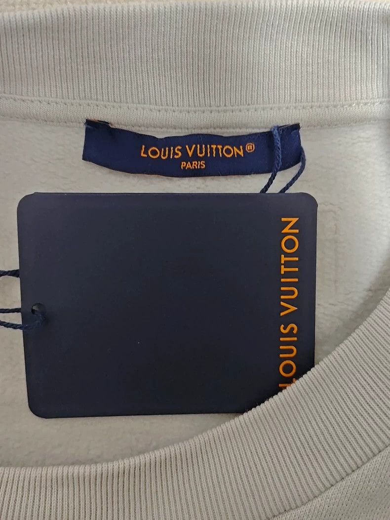 Louis Vuitton LOUIS VUITTON FW23 Logo Embroidered Crew Neck Pullover Swea Size US XXL / EU 58 / 5 - 4 Thumbnail