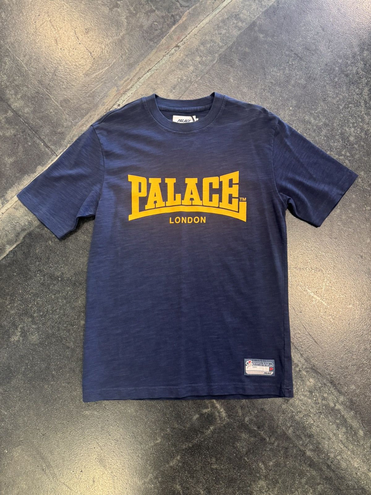 Palace Palace Navy/Gold Tee Size US M / EU 48-50 / 2 - 1 Thumbnail