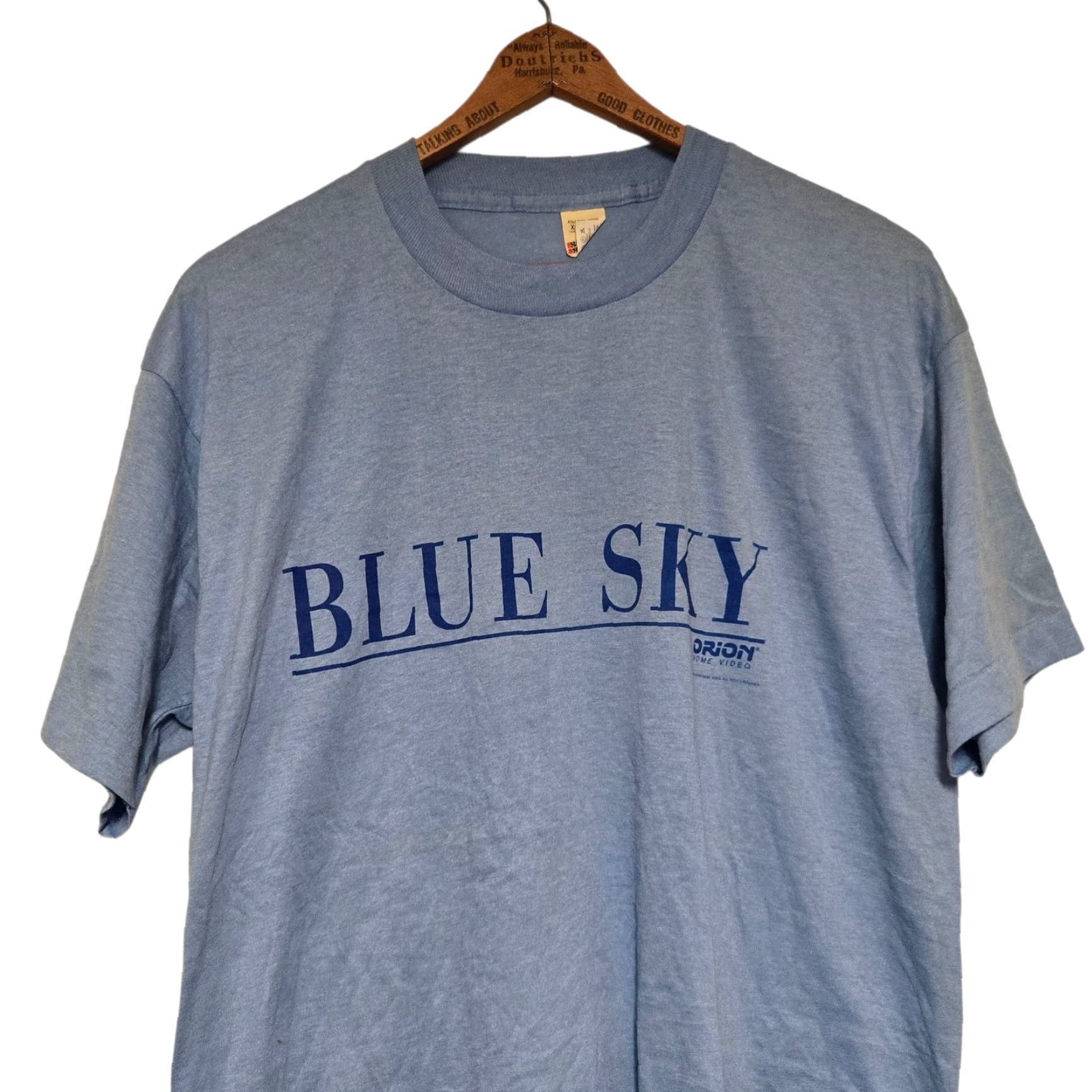Vintage VINTAGE Screen Stars T-Shirt Blue Sky Movie Promo 1990s XL Unisex Adults Short Sleeve Cotton RARE Size US XL / EU 56 / 4 - 2 Thumbnail
