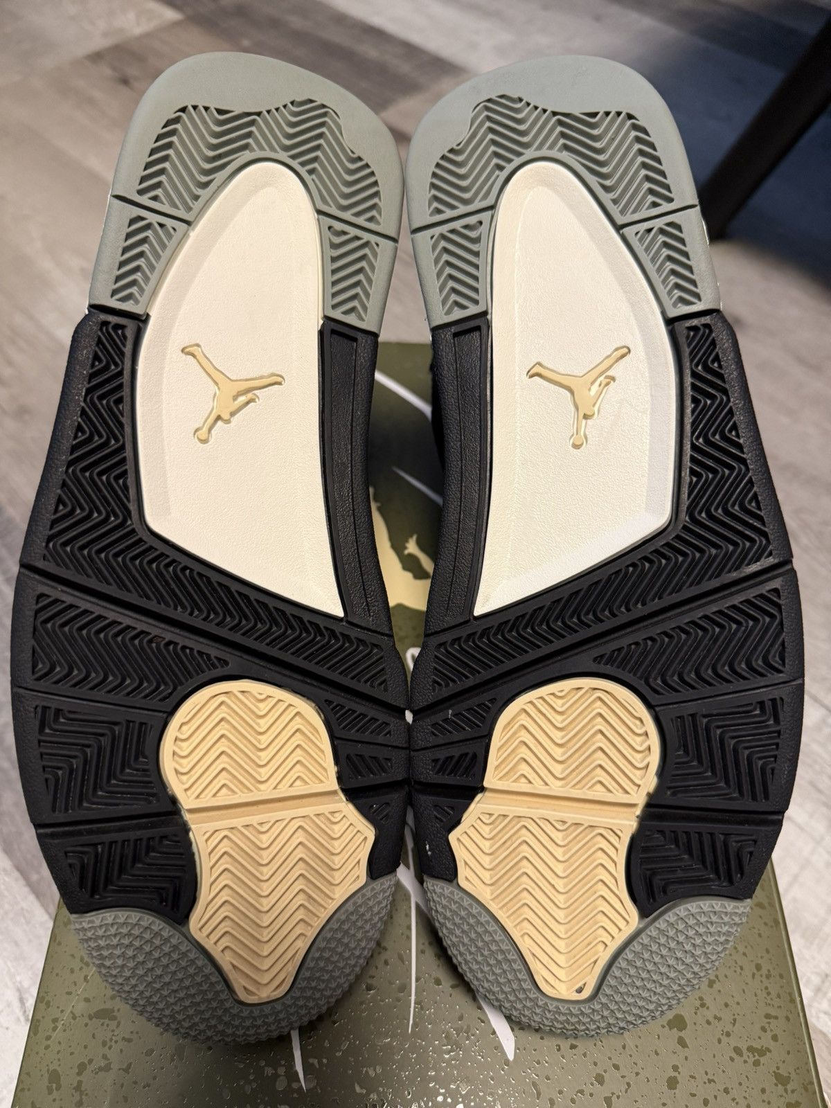 Nike Air Jordan 4 Craft “Olive” Size 9 Size US 9 / EU 42 - 7 Thumbnail