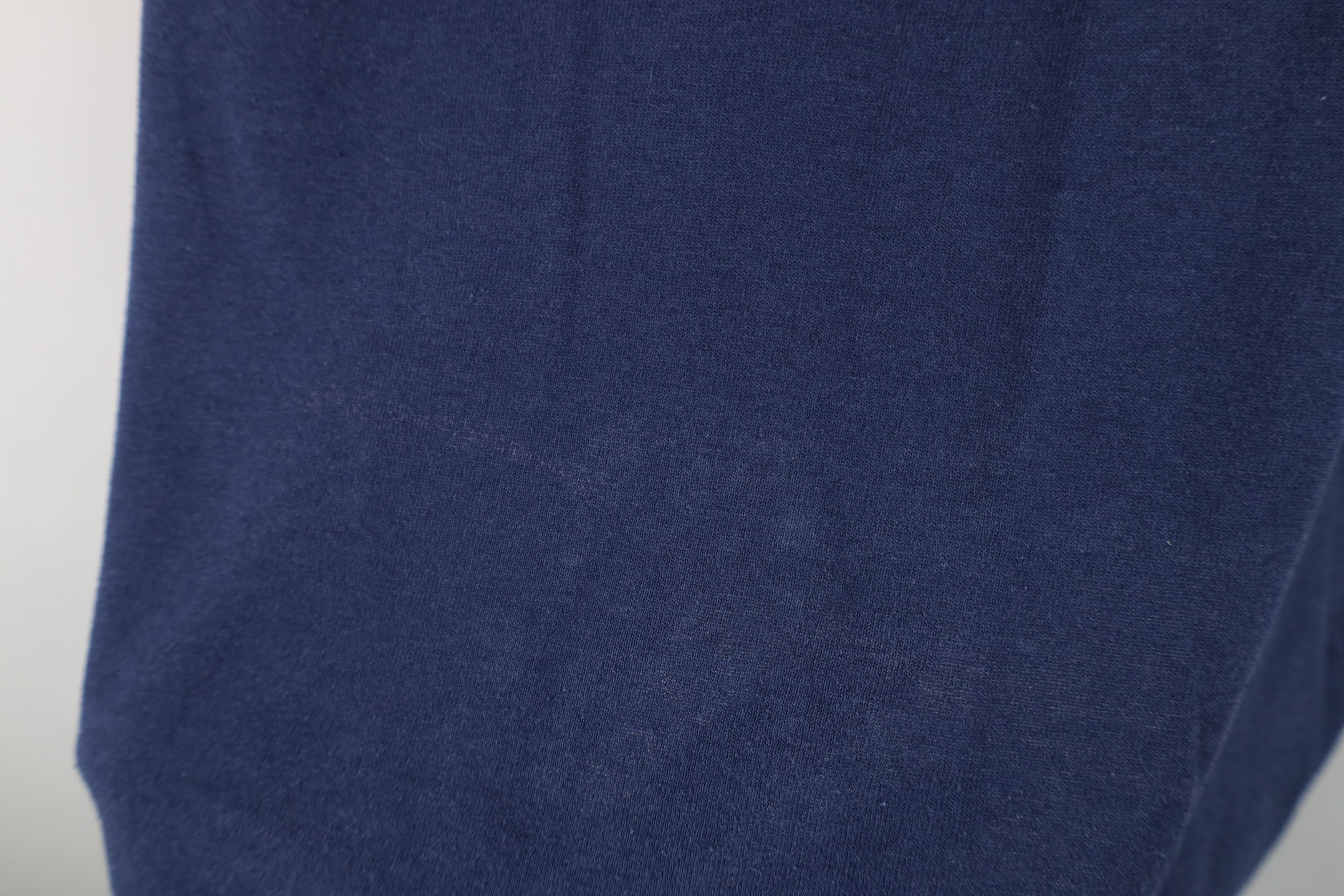Hanes Vintage 90s Hanes Heavyweight Blank T-Shirt Navy Blue Size US L / EU 52-54 / 3 - 5 Thumbnail