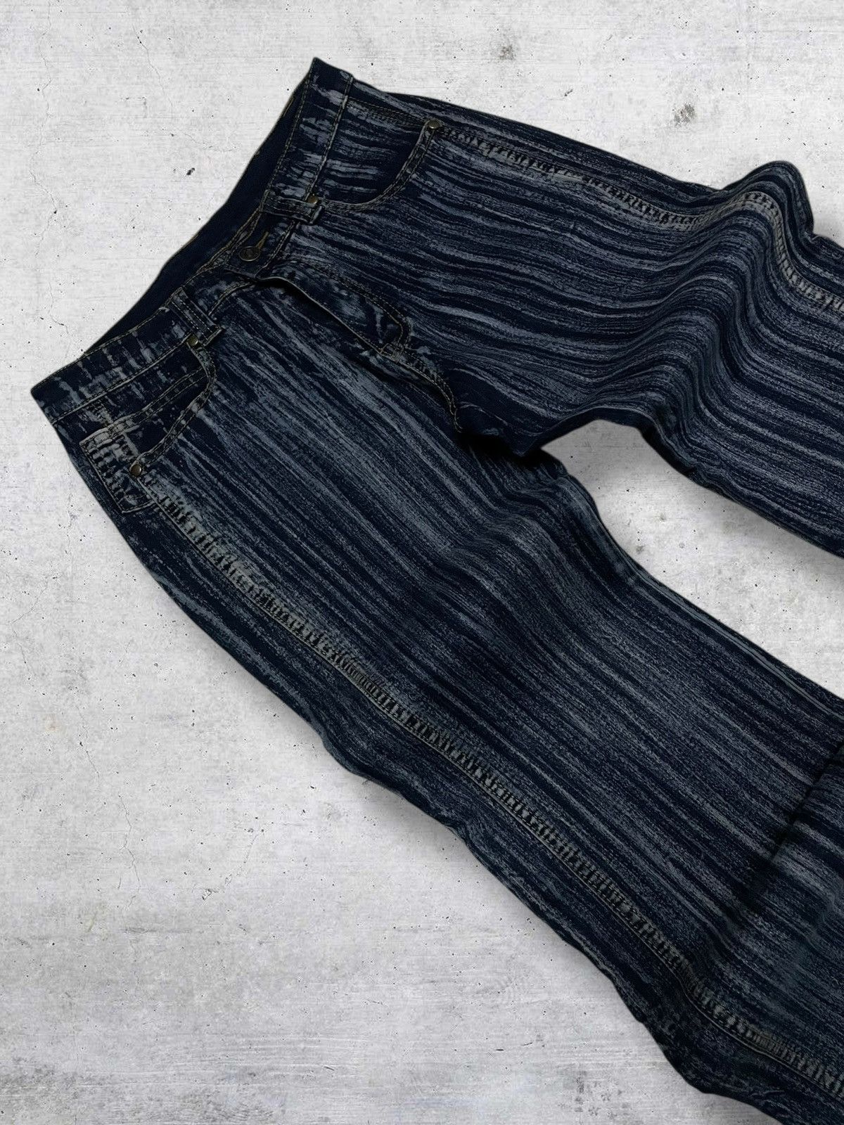 Tornado Mart VINTAGE SUNROSE JAPAN DESIGNER 90S OG TRIBAL FLARED DENIM Size US 29 - 7 Thumbnail