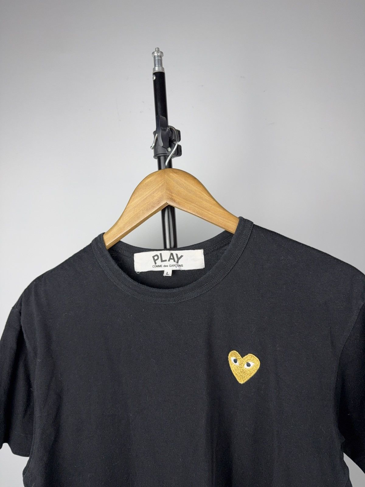 CDG by Comme des Garcons Comme des Garçons PLAY Gold Heart Black Tee Made in Japan Size US L / EU 52-54 / 3 - 4 Thumbnail