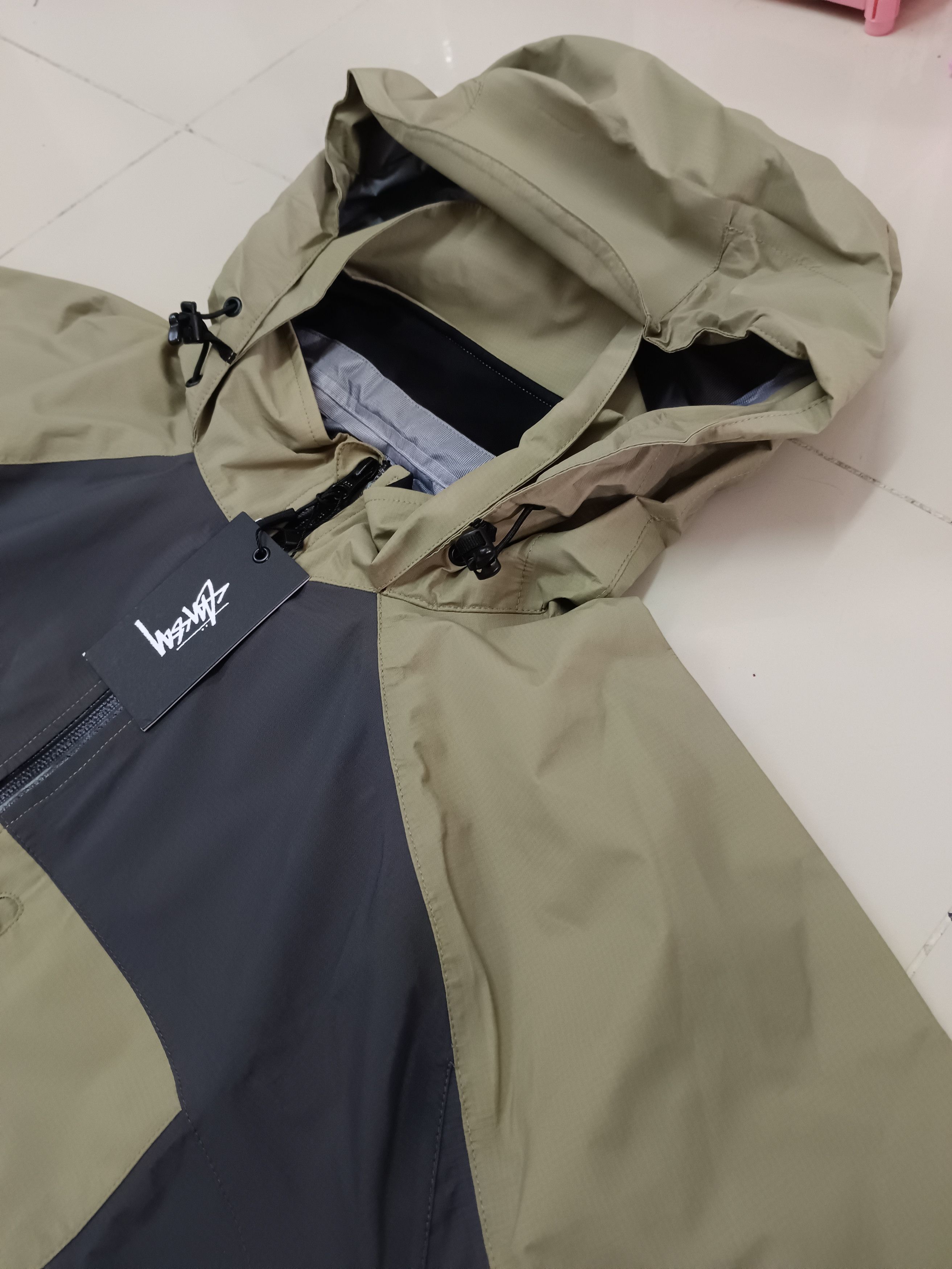 Hypebeast × Stussy RARE STUSSY TAPED SEAM RAIN SHELL JACKET Size US L / EU 52-54 / 3 - 10 Thumbnail