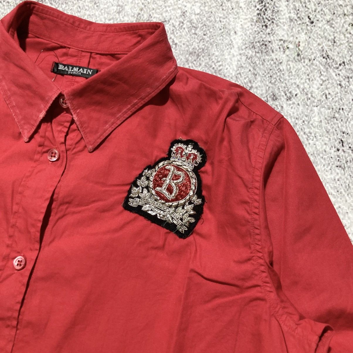 Balmain 🇫🇷 Balmain Paris Red Button Down “B” Patch Logo Luxury Size US M / EU 48-50 / 2 - 4 Thumbnail
