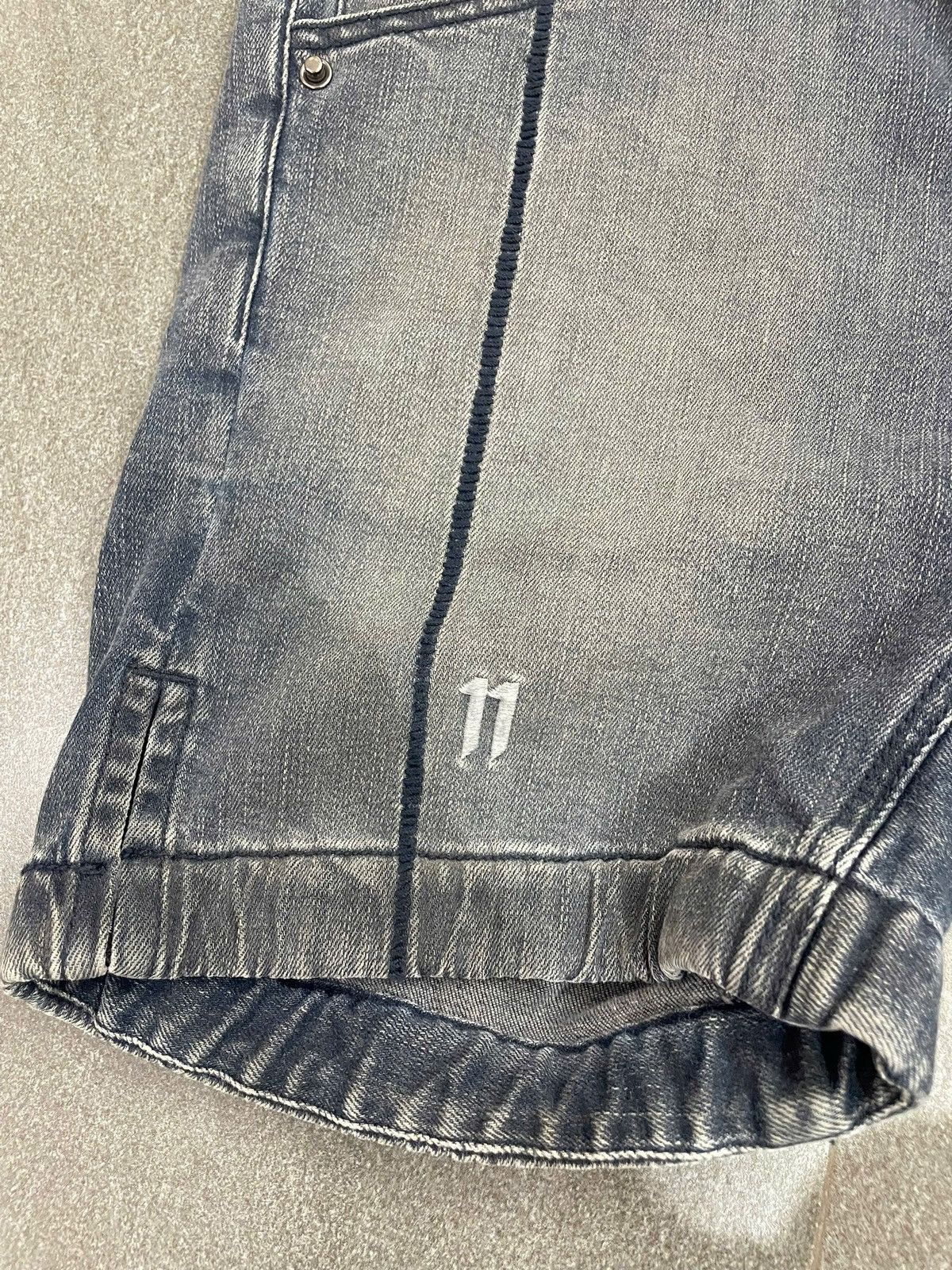 11 By Boris Bidjan Saberi 11 BY BORIS BIDJAN SABERI Dark Blue Denim Shorts Size US 33 - 2 Thumbnail