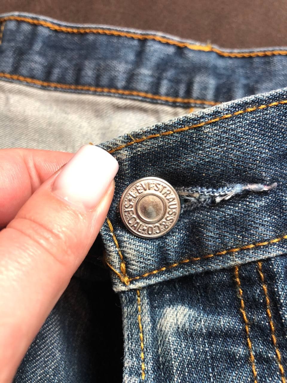 Levi's Levi's 501 Jeans Mens Straight Button Fly Blue Denim Size US 36 / EU 52 - 12 Thumbnail