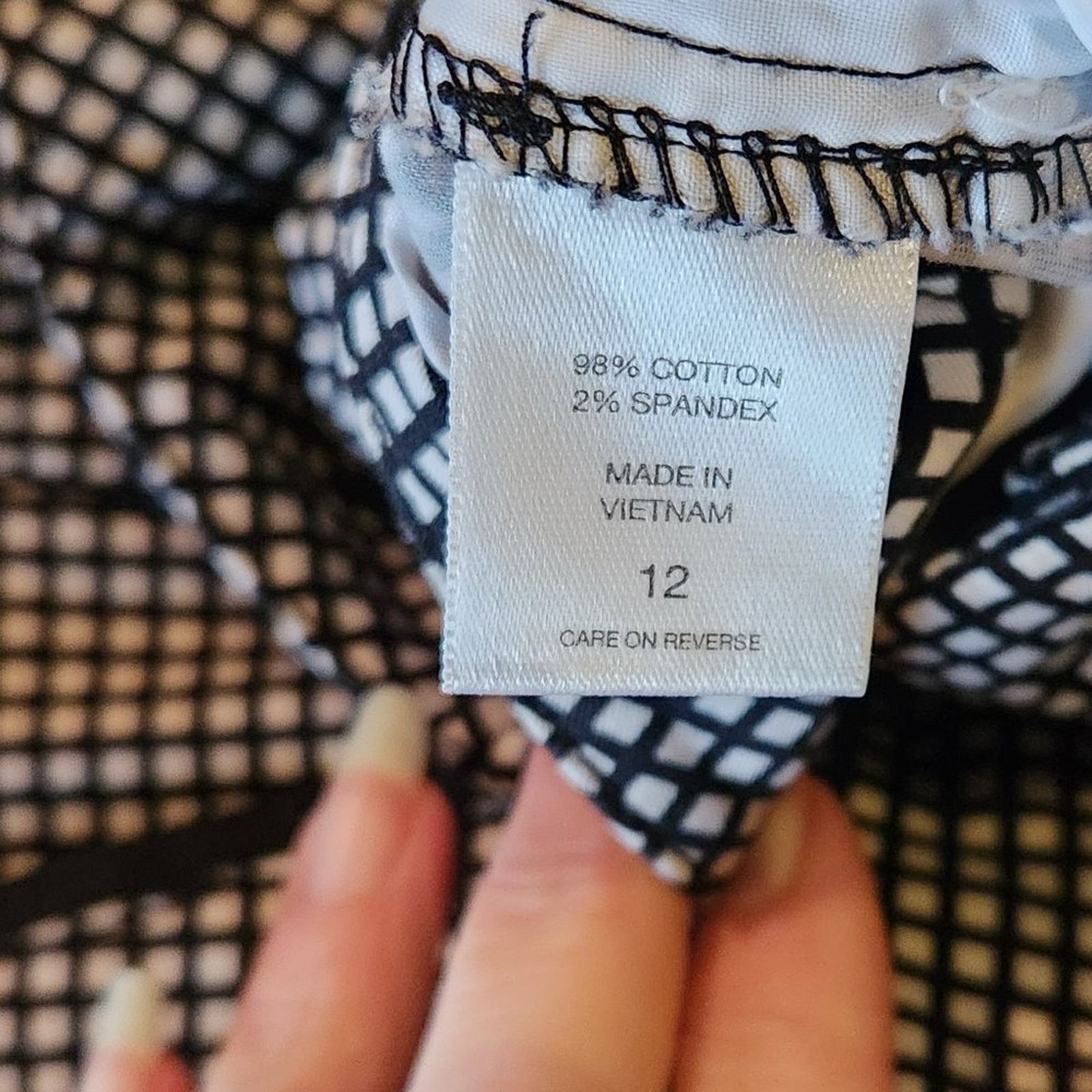 Other Flat Front Cropped Pants - 7th Avenue Designs New York & Co. Size 34" / US 12 / IT 48 - 5 Thumbnail