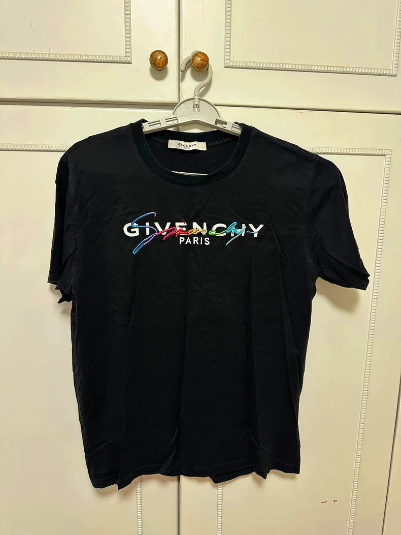 Givenchy Givenchy Classic Men's Short Sleeve 2506-Nextarrow Size US XL / EU 56 / 4 - 1 Thumbnail