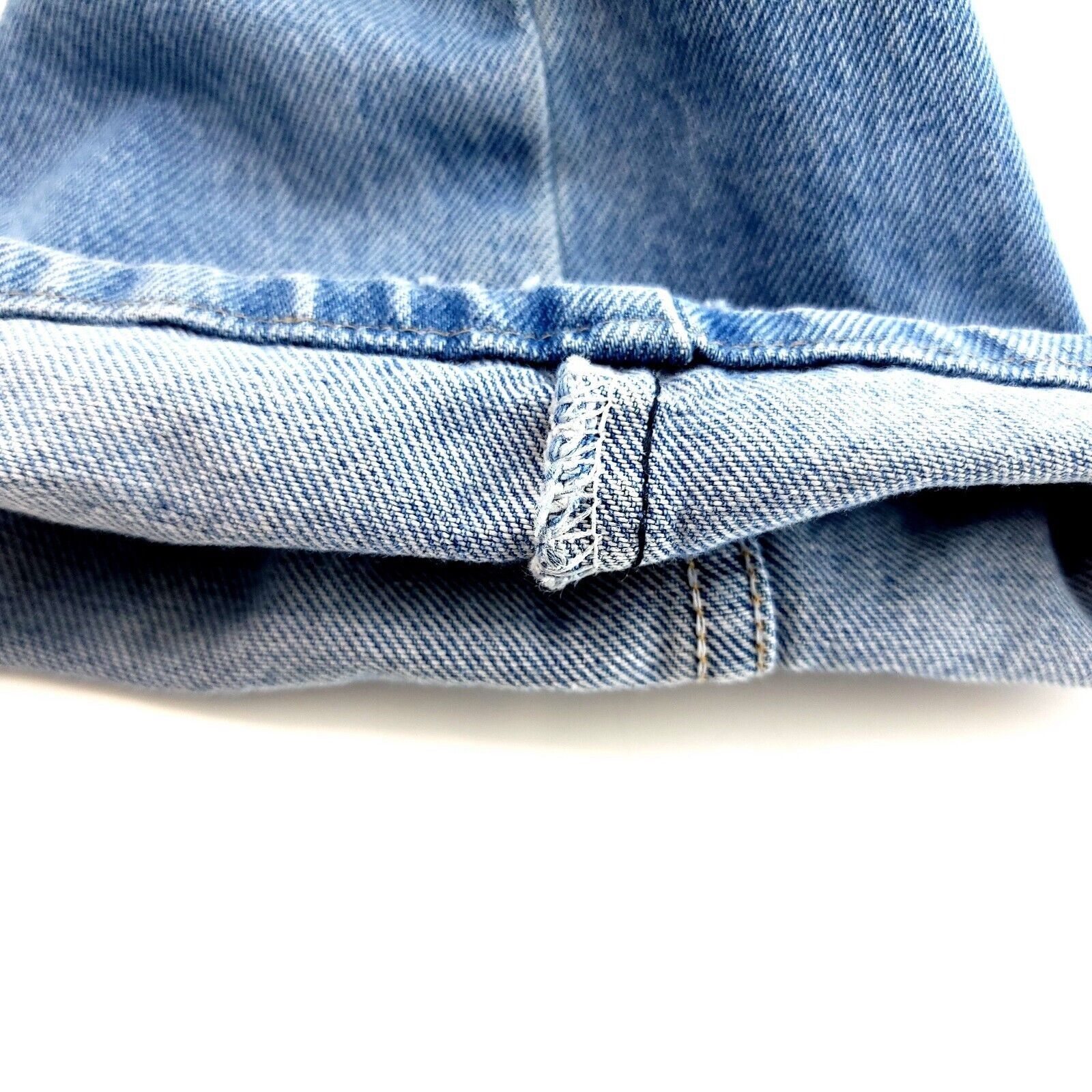 Wrangler Genuine Wrangler Light Blue Denim Mid Rise Jeans 34/32 Size US 34 / EU 50 - 10 Thumbnail
