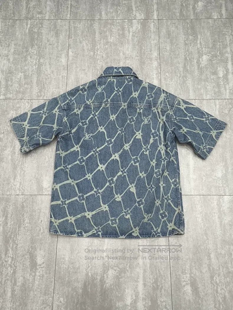 Louis Vuitton Louis Vuitton 24 Louis Vuitton Printed Denim Short Sleeve Size US S / EU 44-46 / 1 - 2 Thumbnail