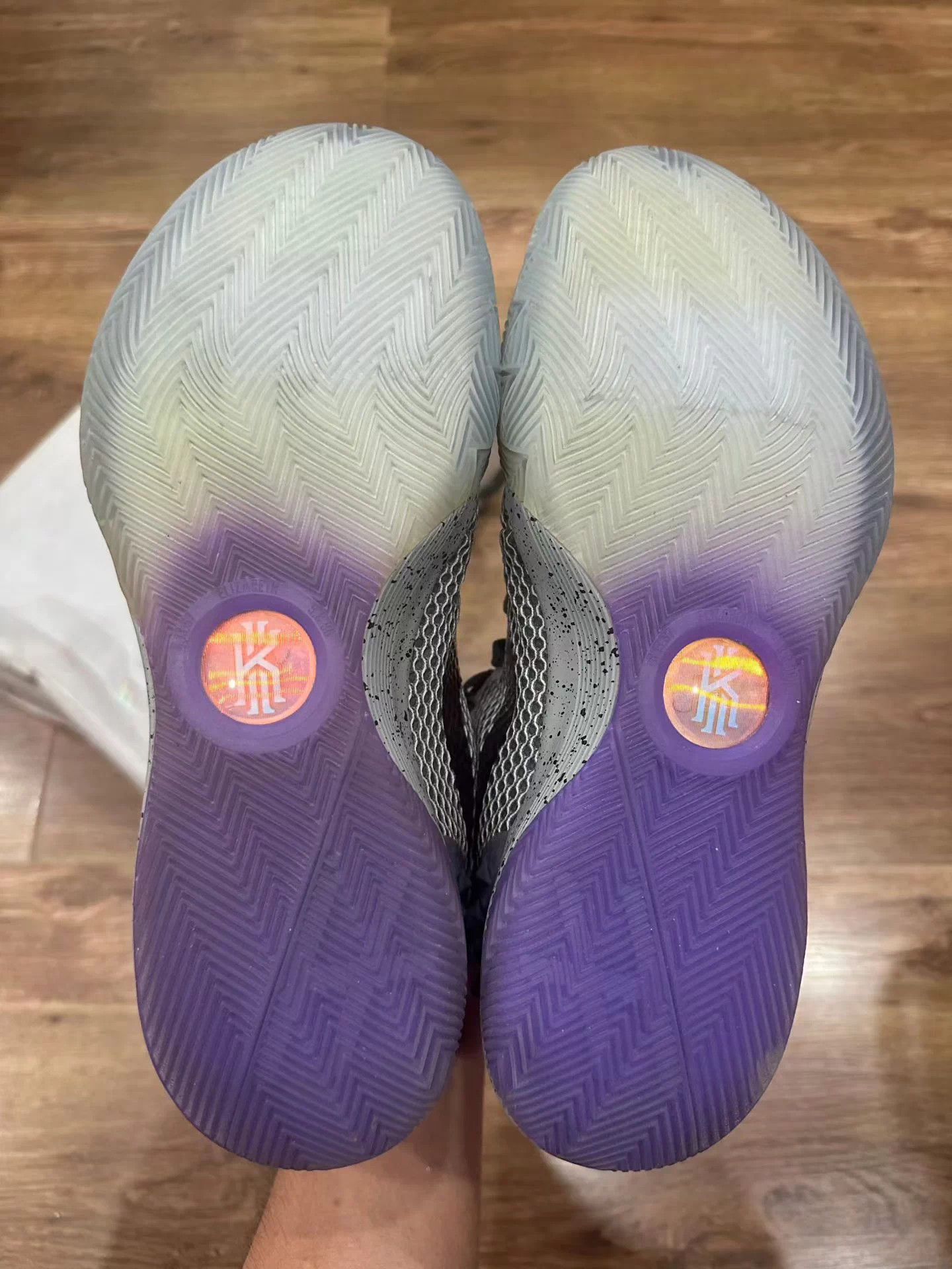Nike Nike Kyrie 1 ASG All-Star 41 Excellent Size US 8 / EU 41 - 7 Thumbnail