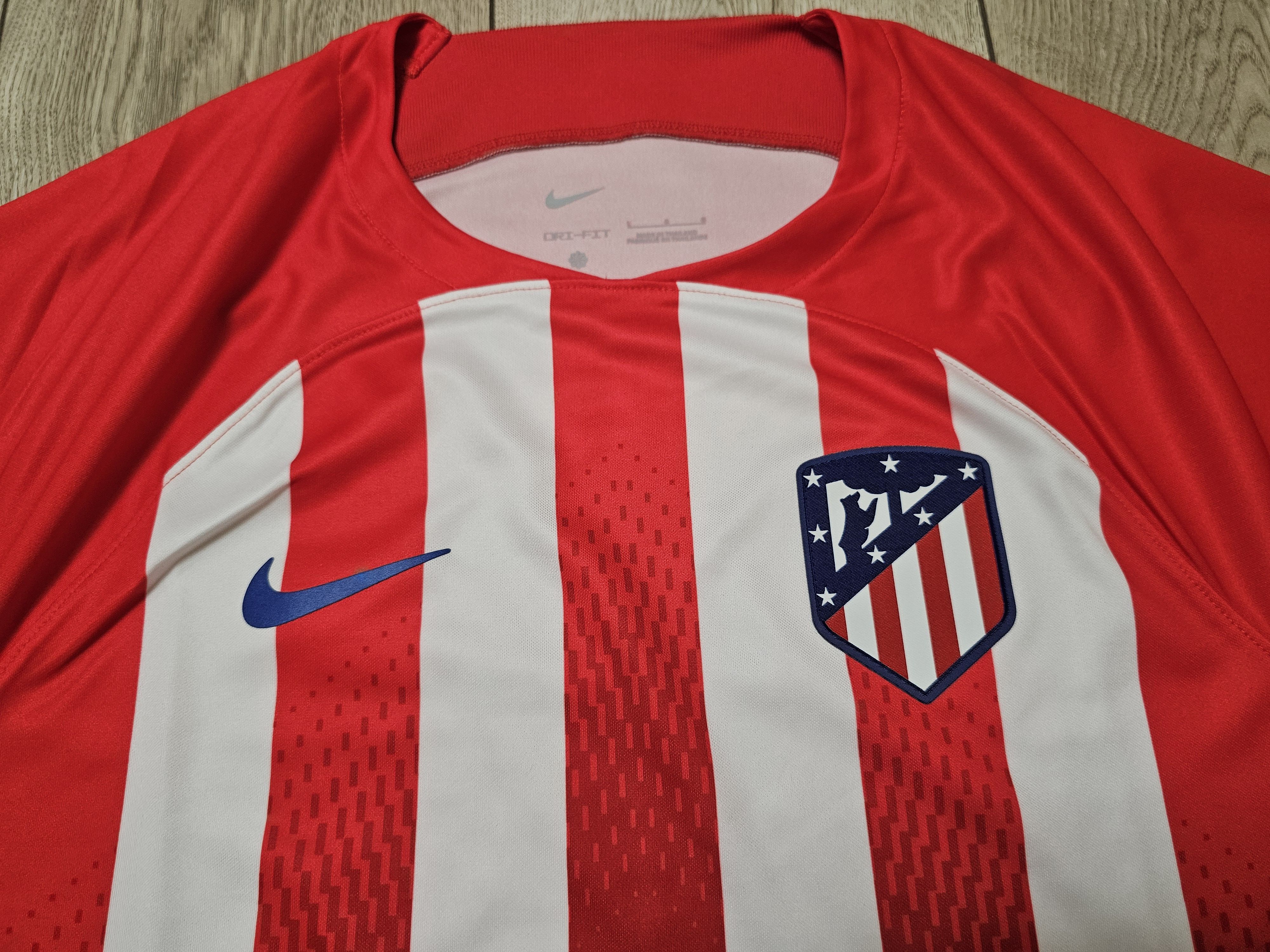 Nike ATLETICO MADRID 2023 2024 CARRASCO FOOTBALL SOCCER JERSEY Size US L / EU 52-54 / 3 - 3 Thumbnail