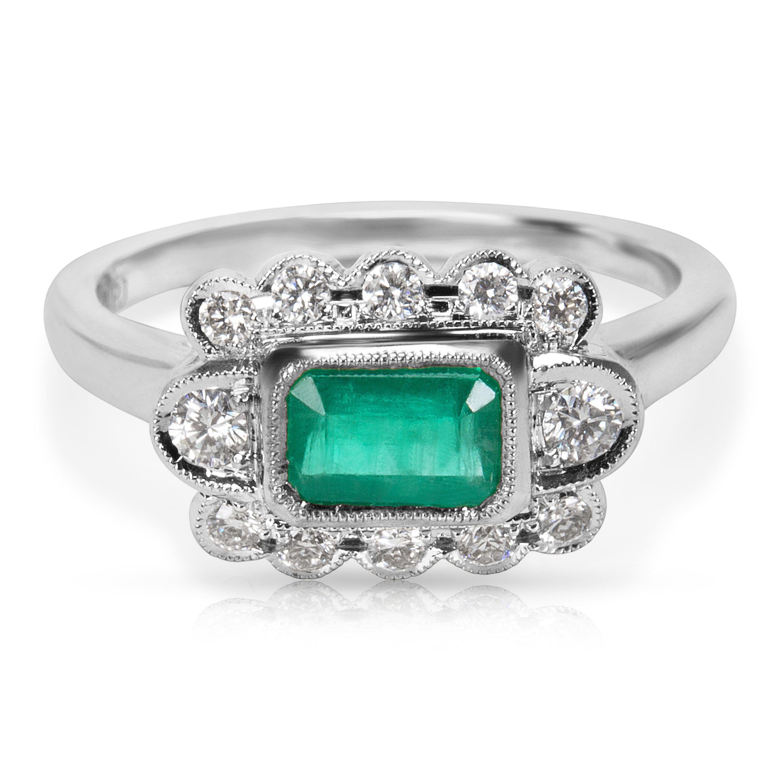 BRAND NEW Diamond and Emerald Center Vintage Ring in 18K White Gold (0.27 CTW)