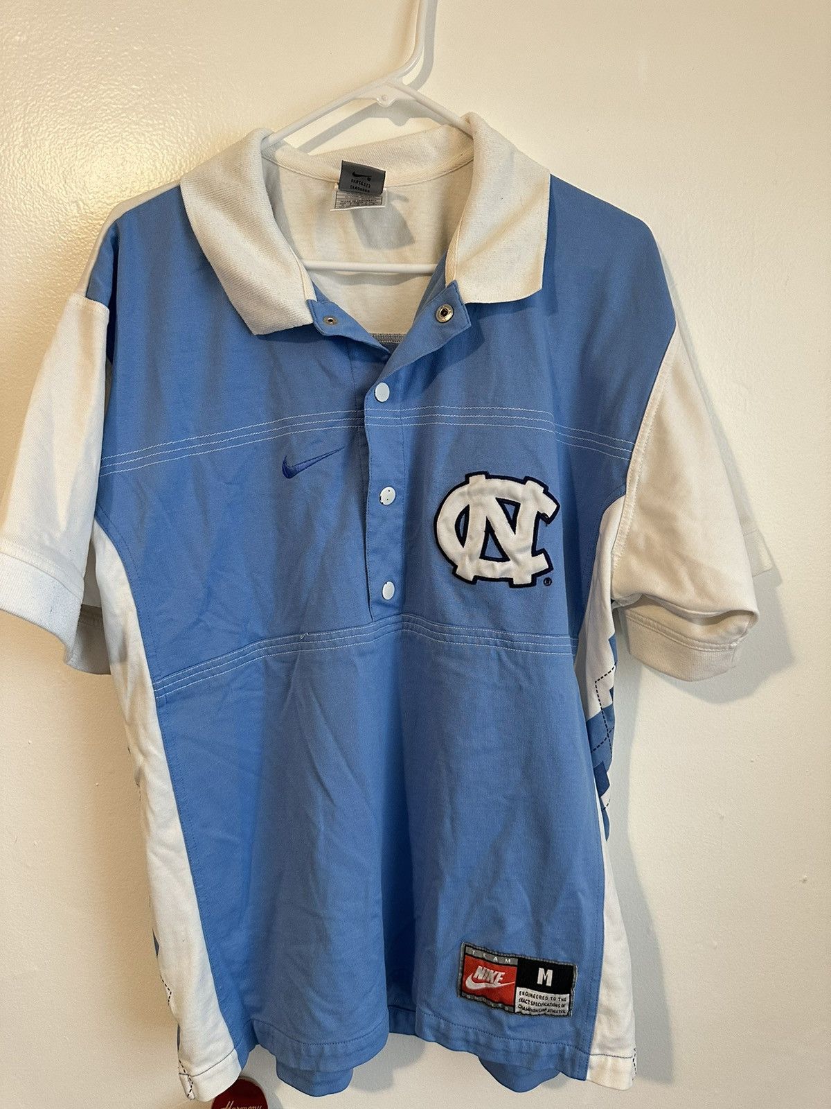 Nike Vintage UNC Nike Shooting Shirt Size US M / EU 48-50 / 2 - 1 Thumbnail