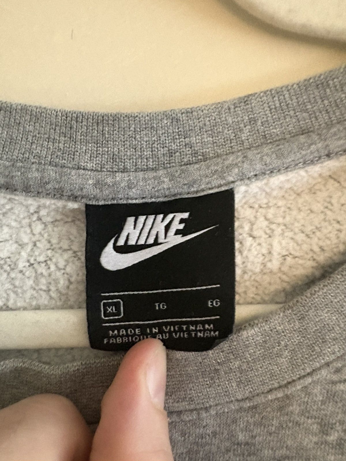 Nike Grey Nike Crewneck size XL Size US XL / EU 56 / 4 - 2 Thumbnail