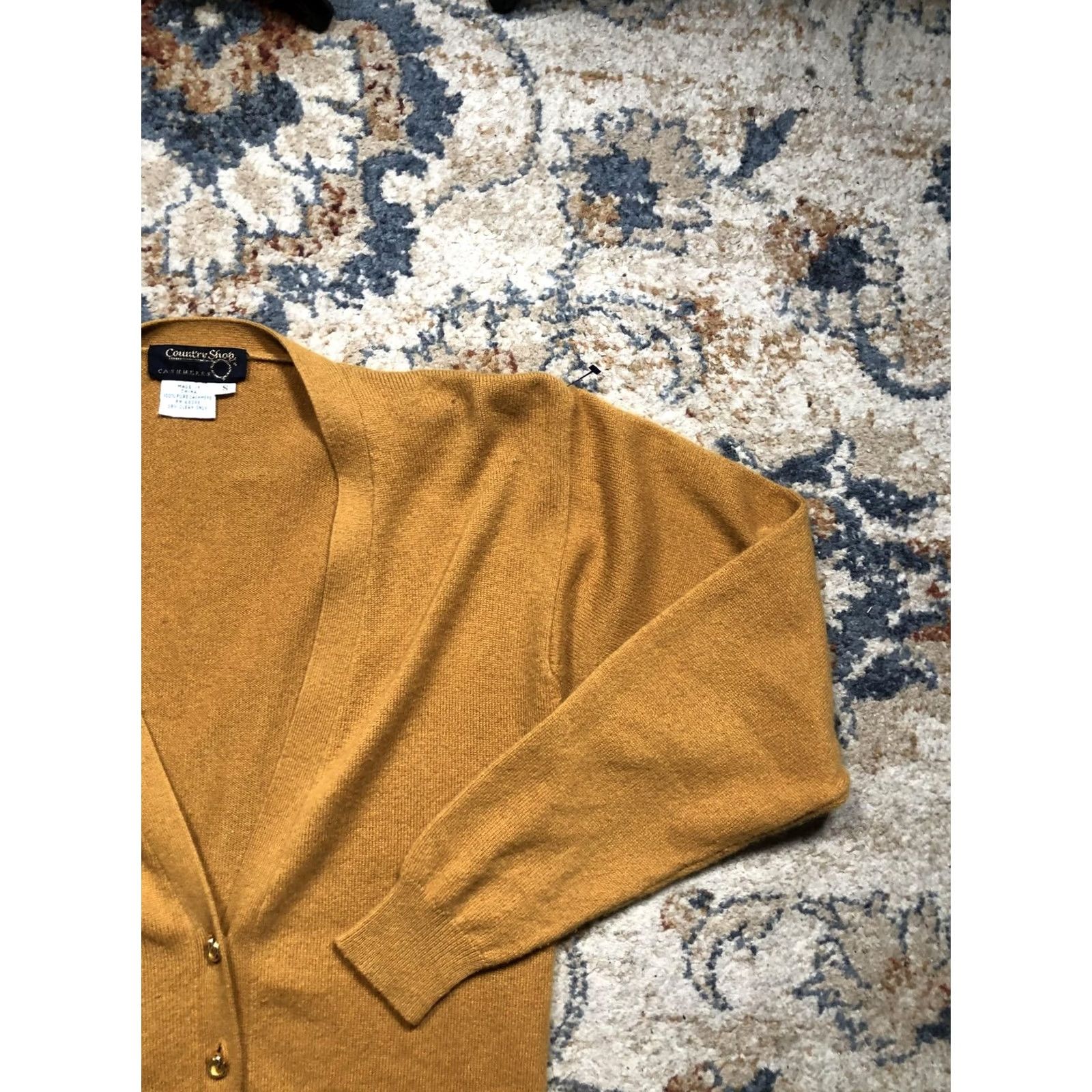 Vintage VINTAGE Country Shop Cashmeres Cardigan Sweater V-Neck Womens Small Yellow 100% Cashmere Button Pockets Knit Blended Ribbed Cuffs Size S / US 4 / IT 40 - 4 Thumbnail