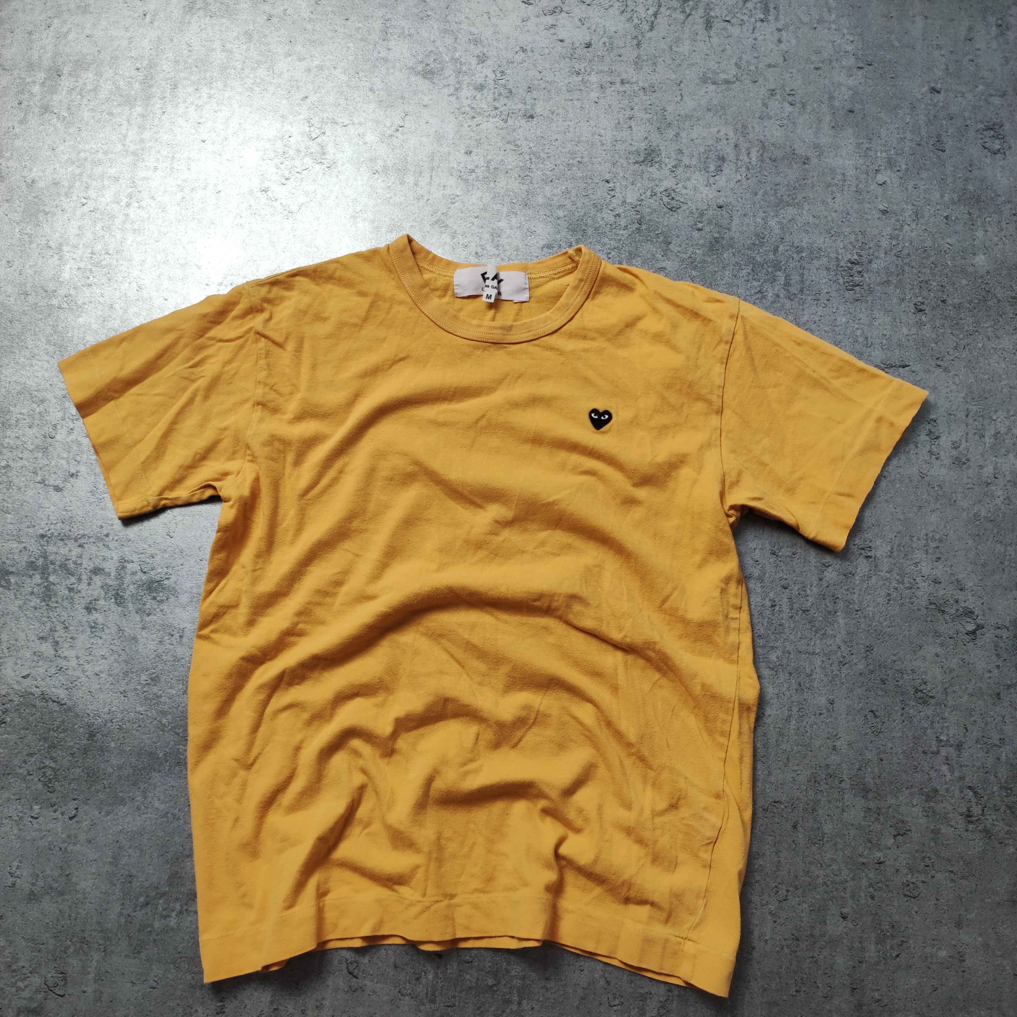 Comme des Garcons × Comme des Garcons PLAY CDG Play Comme Des Garcons Small Heart Logo Yellow Tee Size M / US 6-8 / IT 42-44 - 2 Thumbnail