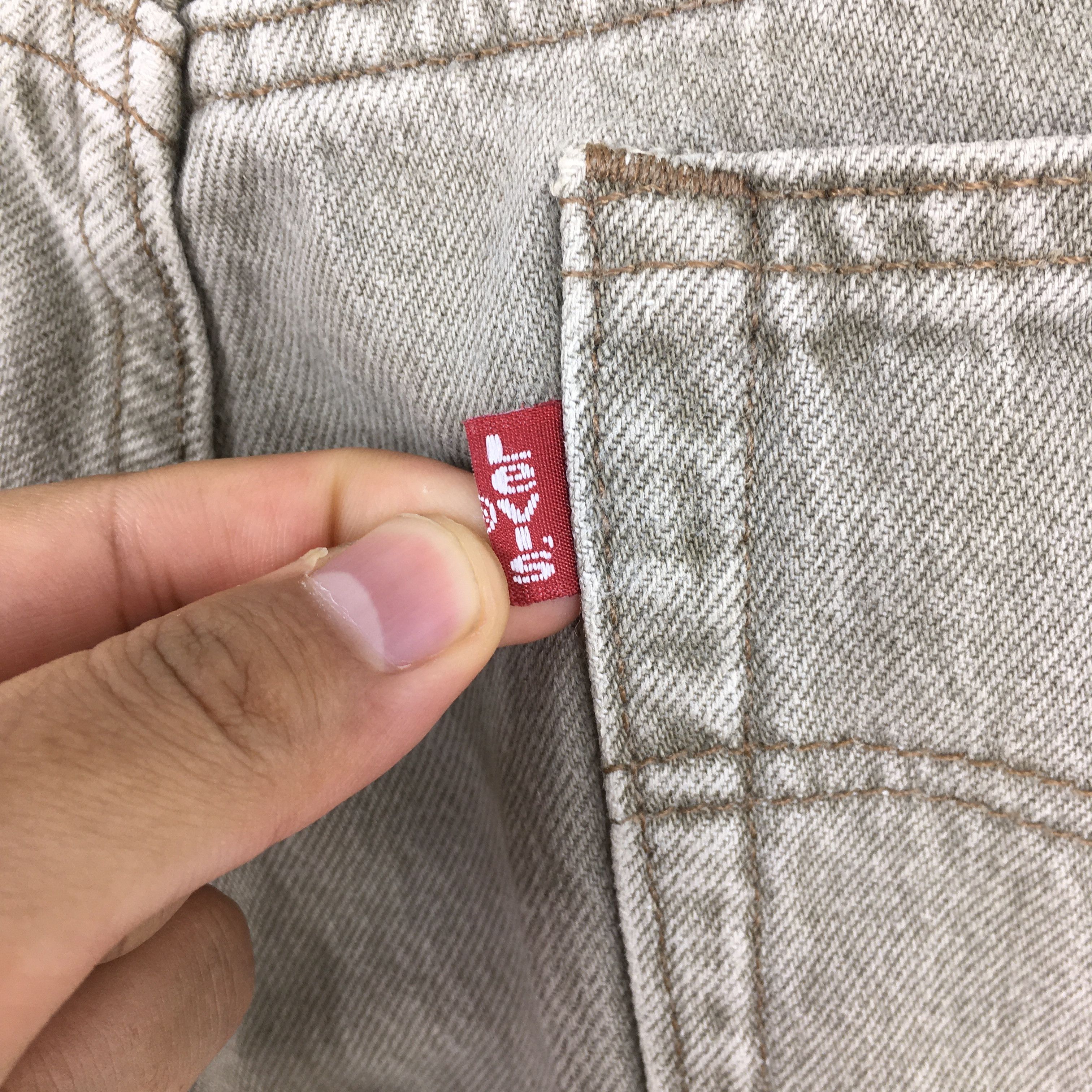 Levi's Size 28x28.5 Vintage 90s Levi's 501 Faded Gray Jeans S724 Size US 28 / EU 44 - 12 Thumbnail