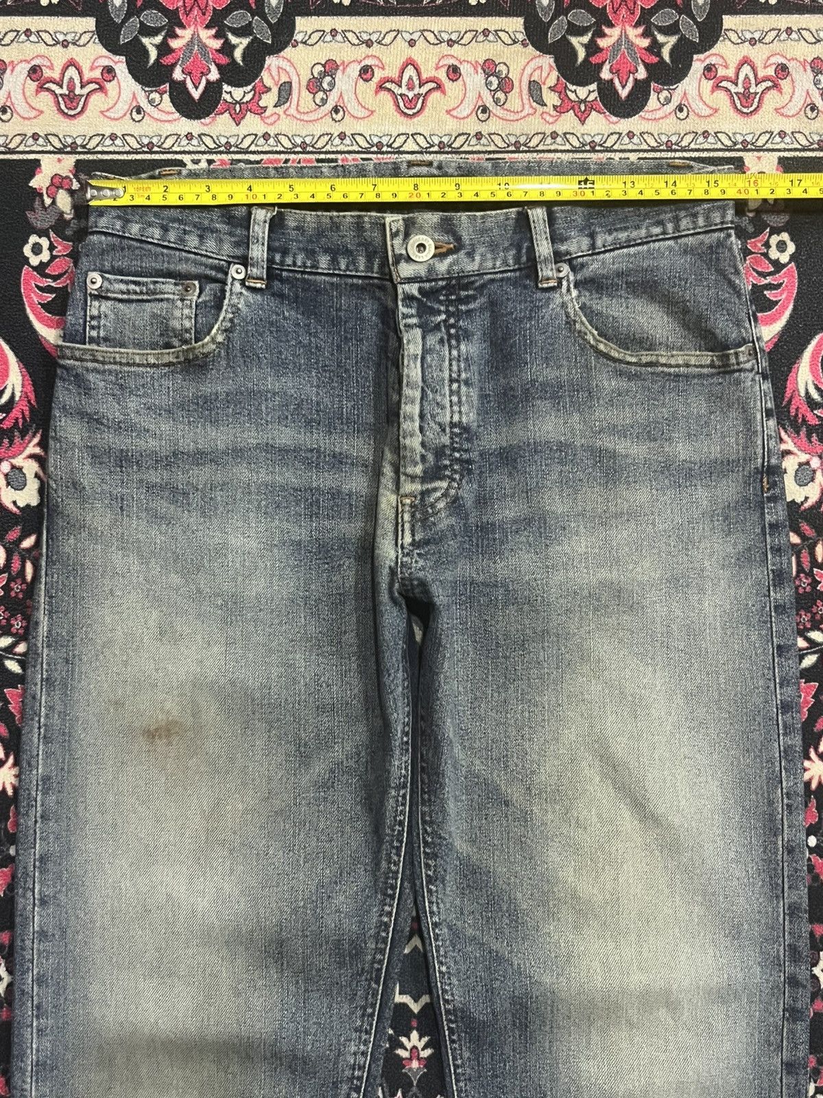 Burberry Vintage Burberry Black Label Blue Faded Washed Straight Jean Size US 30 / EU 46 - 14 Thumbnail