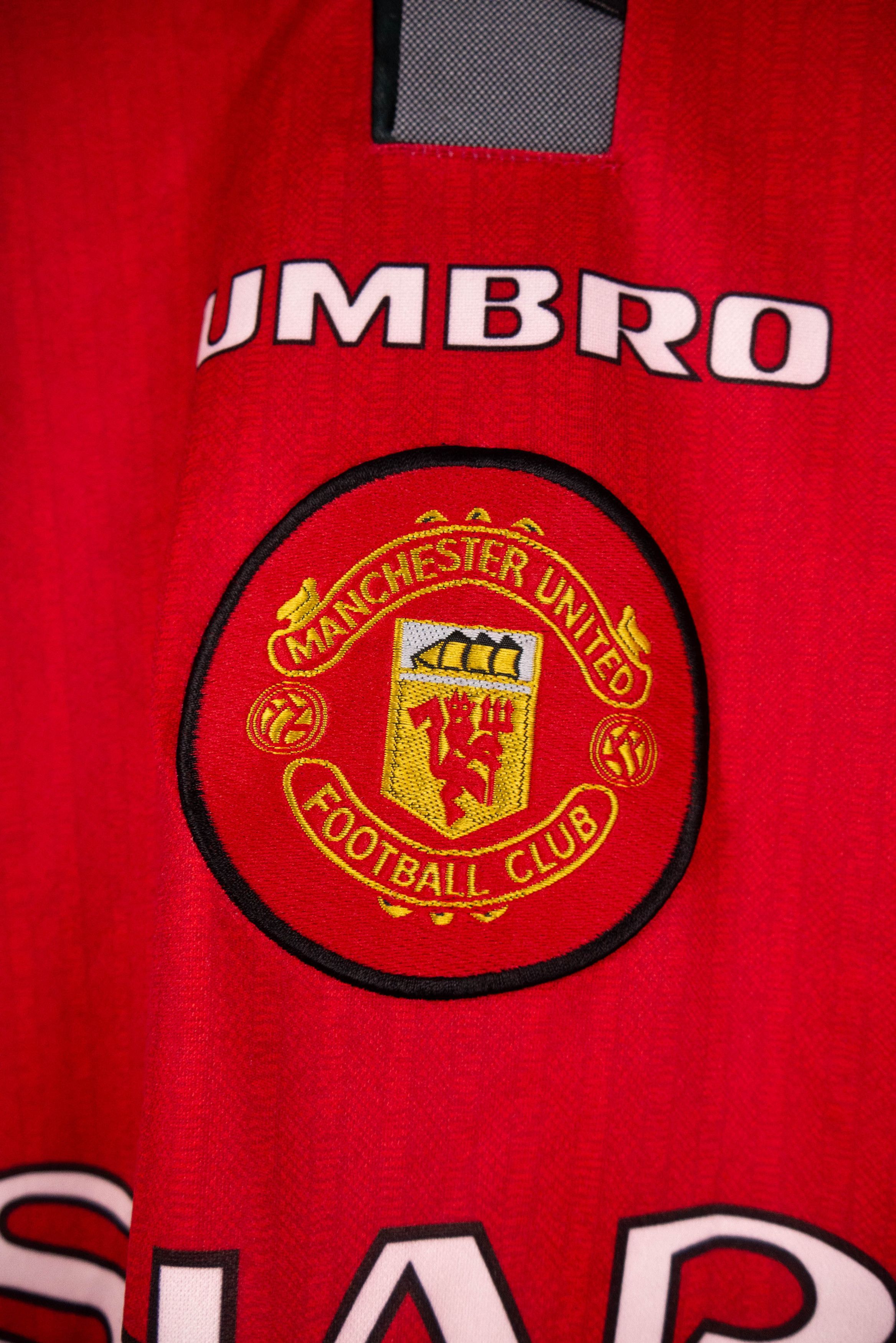 Umbro × Vintage Vintage Manchester United Home shirt 96-98 Size US L / EU 52-54 / 3 - 5 Thumbnail